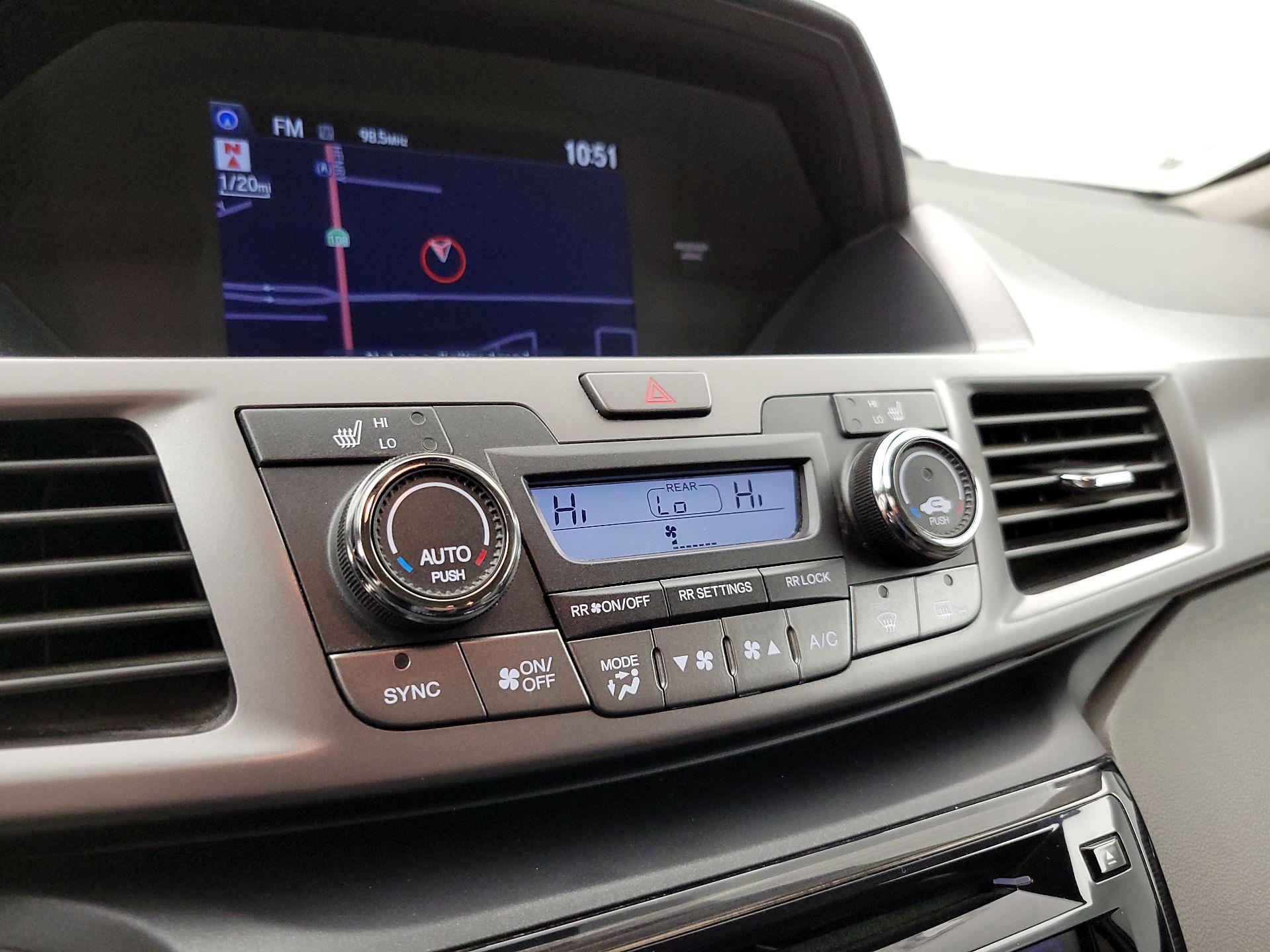 Thumbnail: 2014 Honda Odyssey - 17