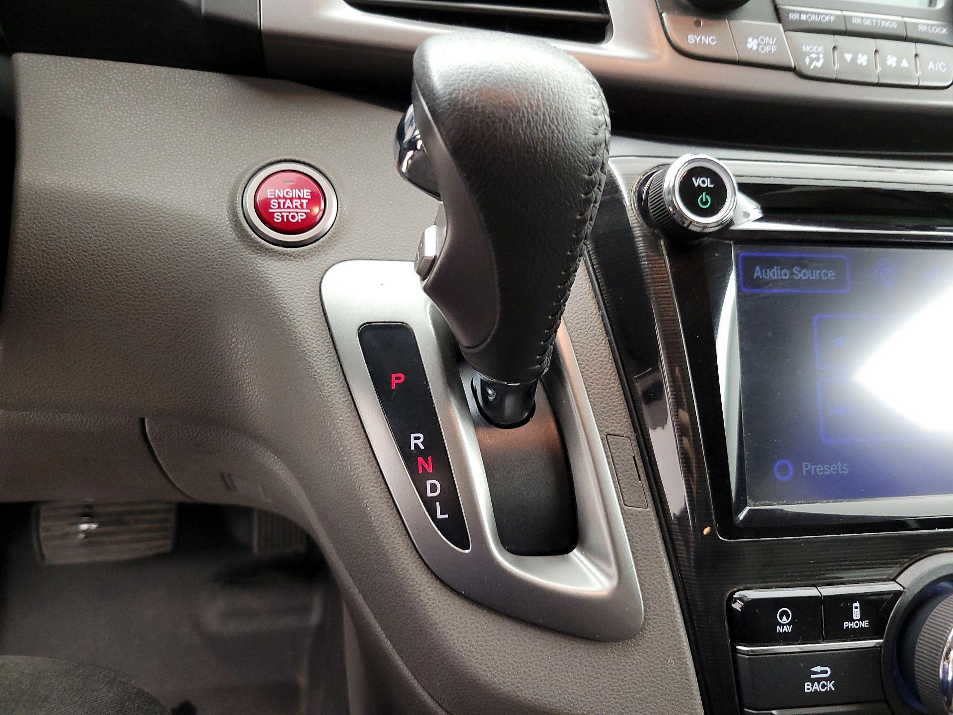 Thumbnail: 2014 Honda Odyssey - 18