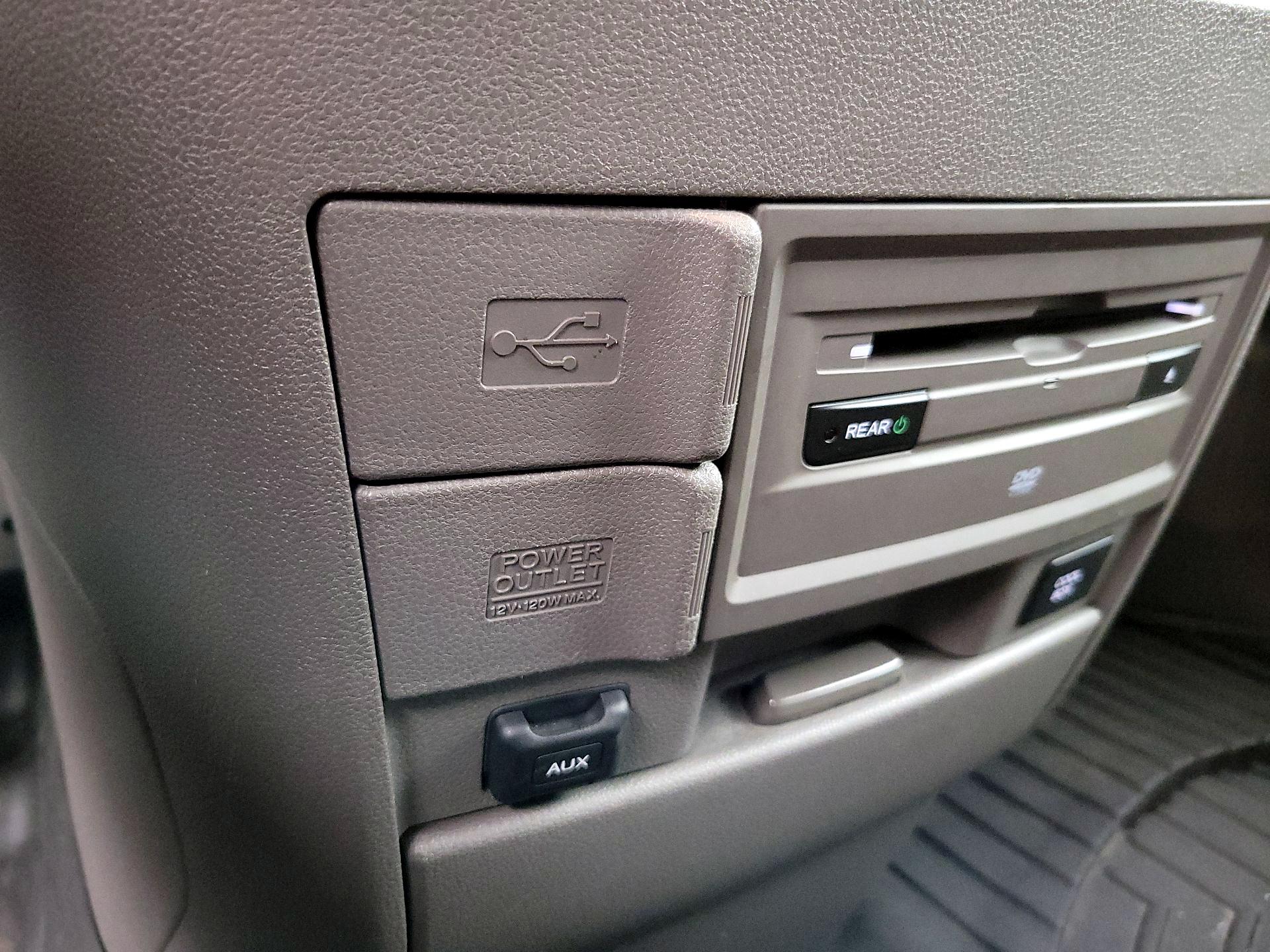 Thumbnail: 2014 Honda Odyssey - 19