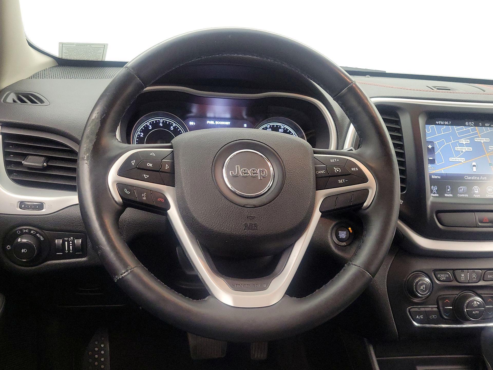 Thumbnail: 2015 Jeep Cherokee - 10