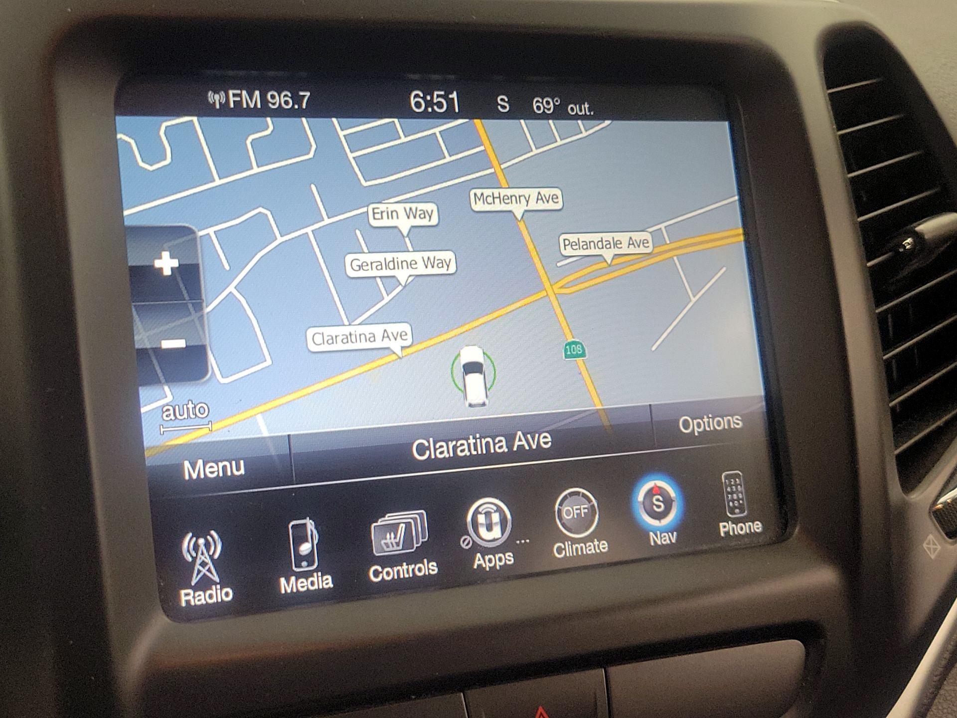 Thumbnail: 2015 Jeep Cherokee - 14