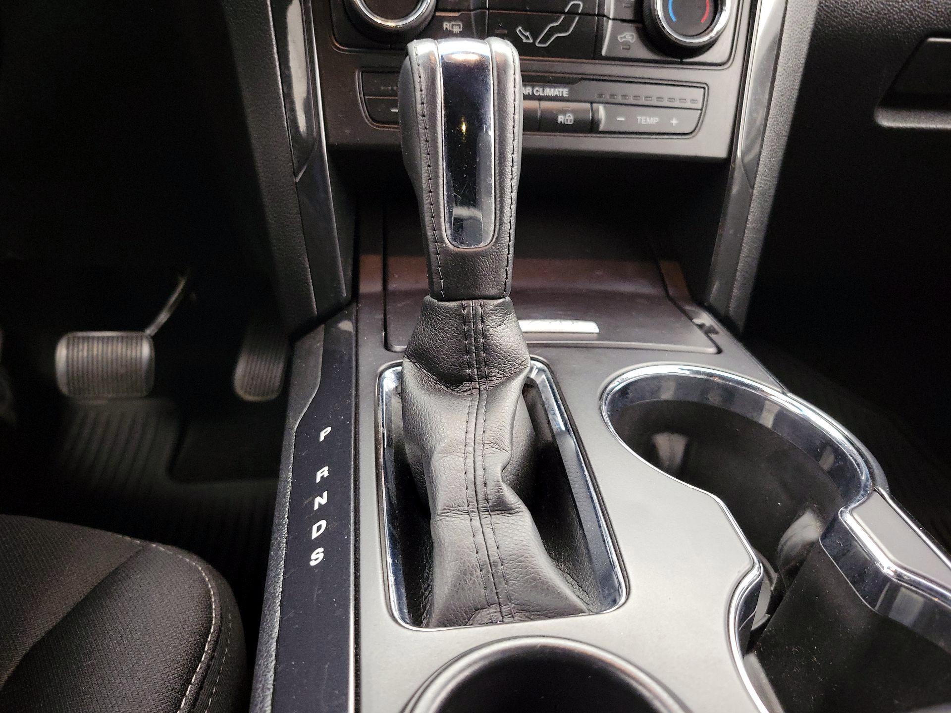 Thumbnail: 2016 Ford Explorer - 17
