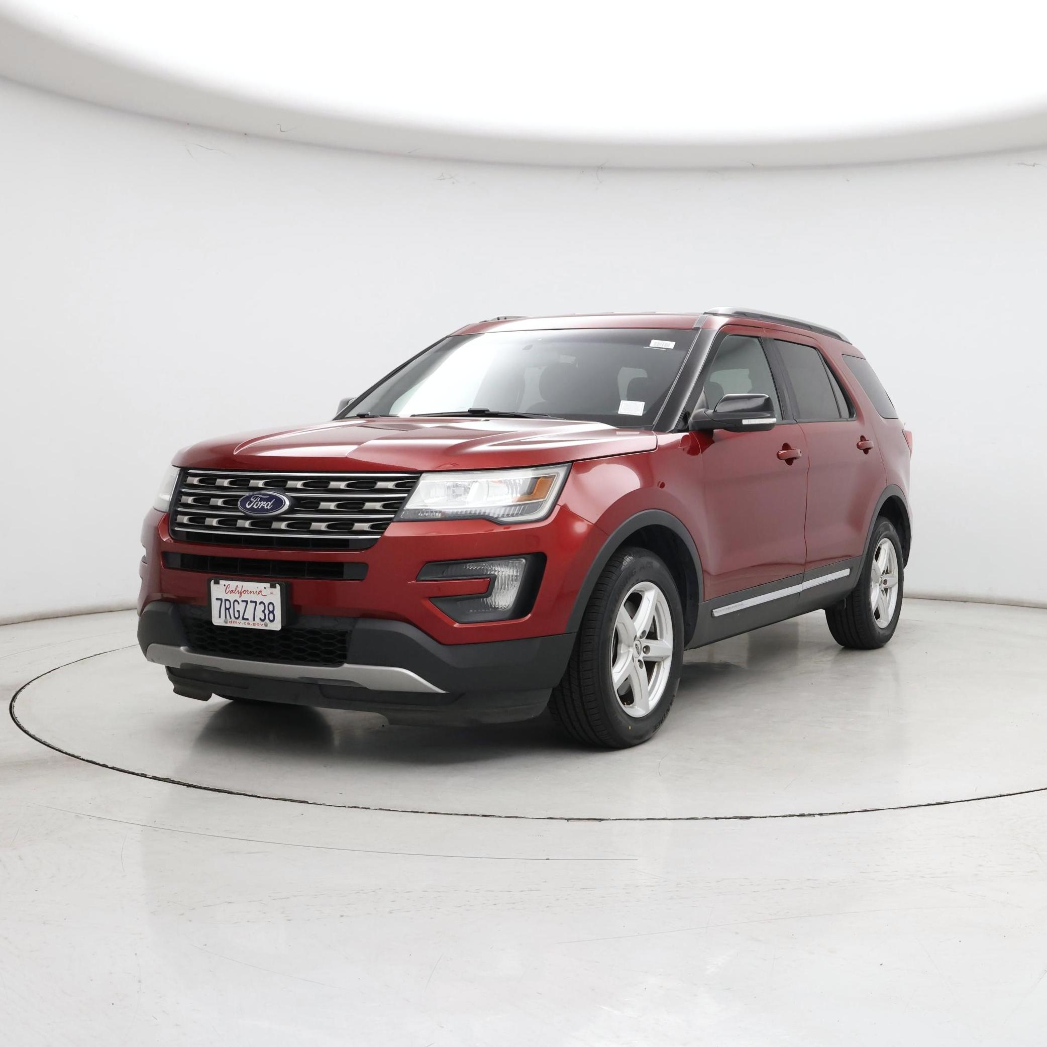 Thumbnail: 2016 Ford Explorer - 4