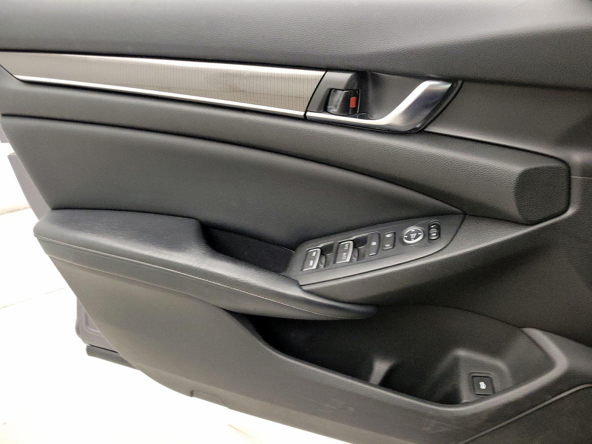 Thumbnail: 2018 Honda Accord - 12