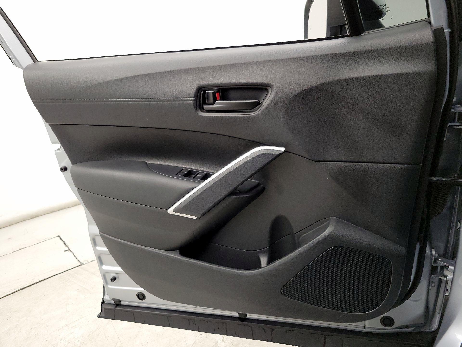 Thumbnail: 2023 Toyota Corolla Cross - 12