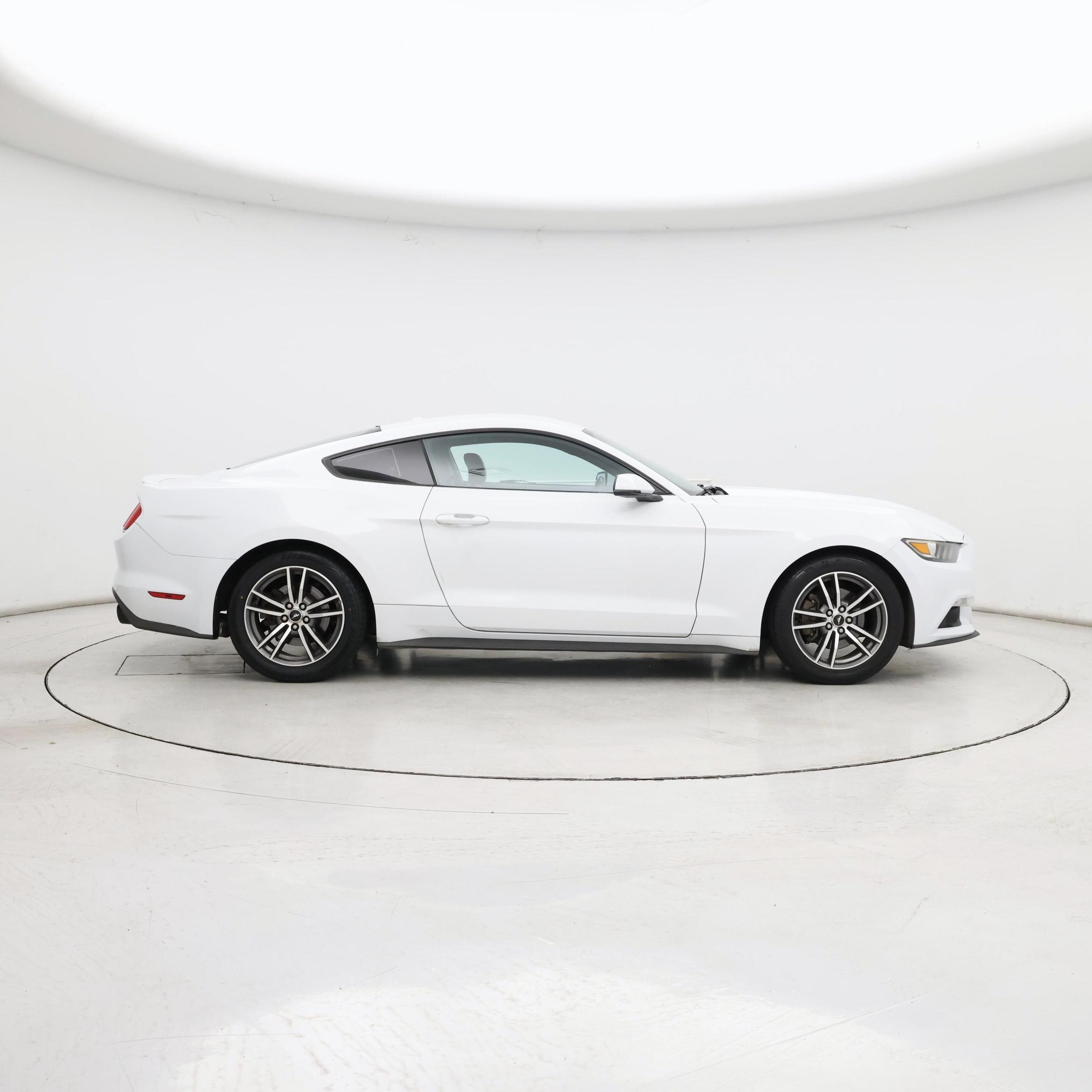 Thumbnail: 2016 Ford Mustang - 7