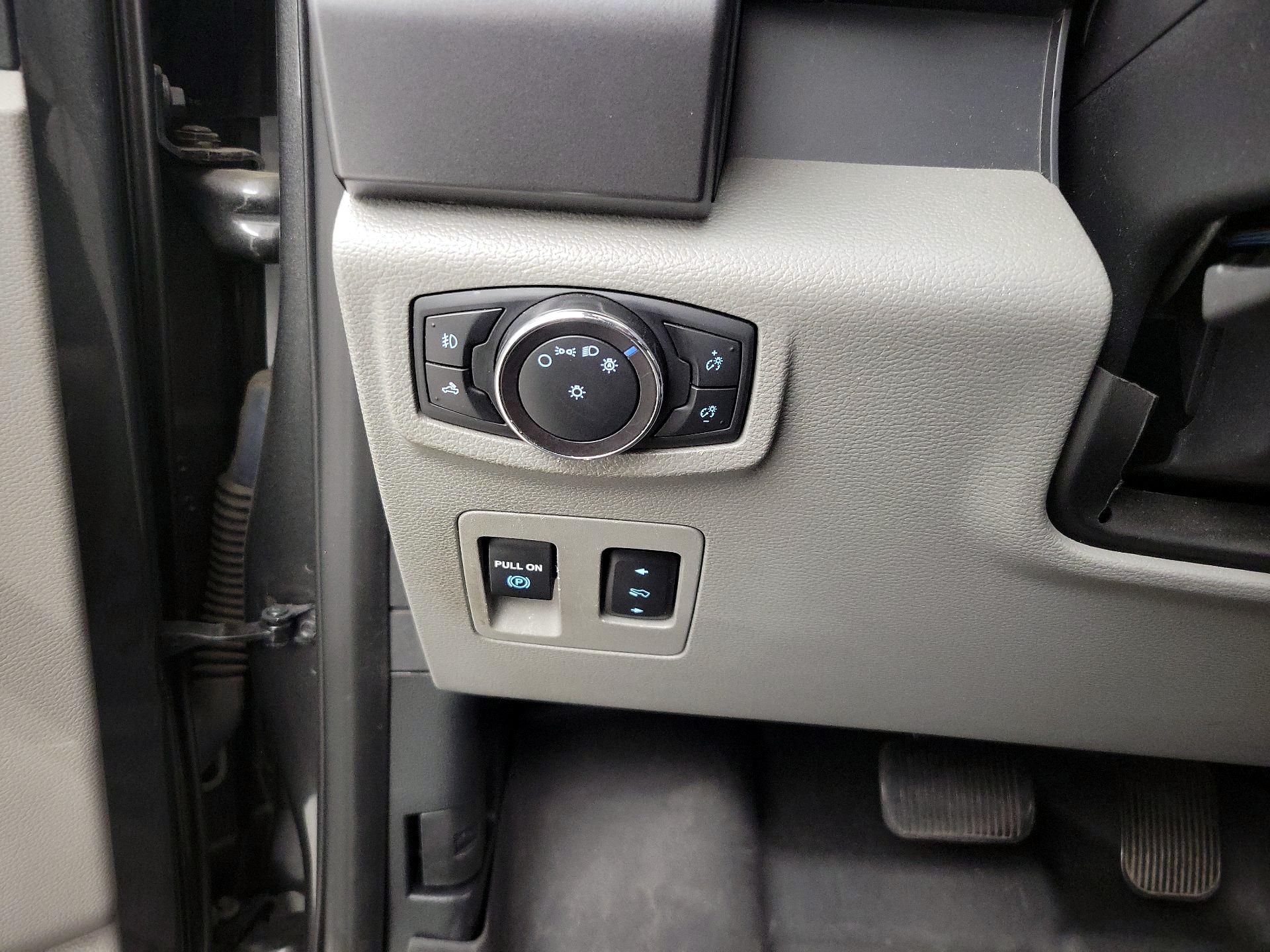 Thumbnail: 2019 Ford F-150 - 13