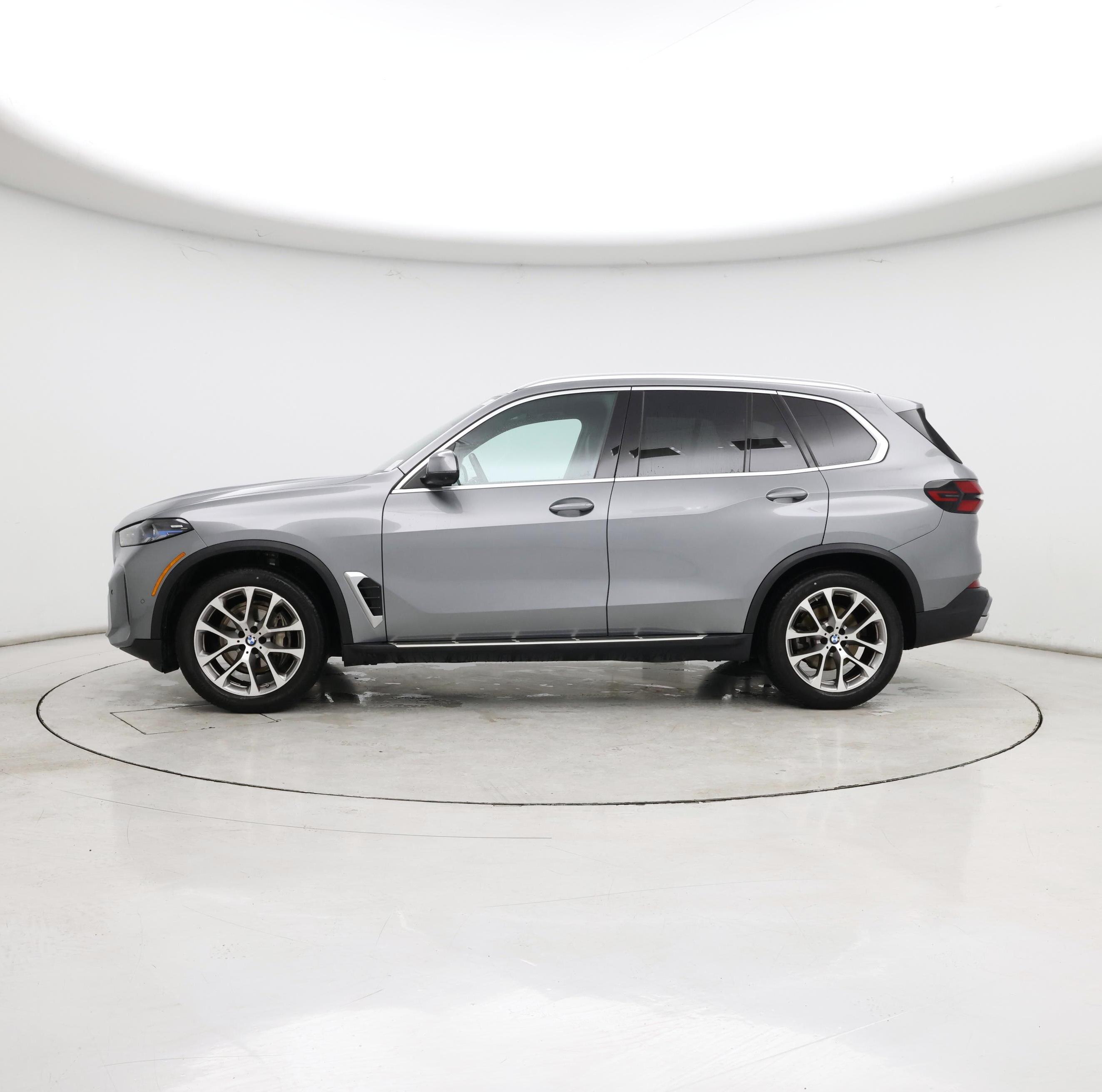 Thumbnail: 2024 BMW X5 - 3