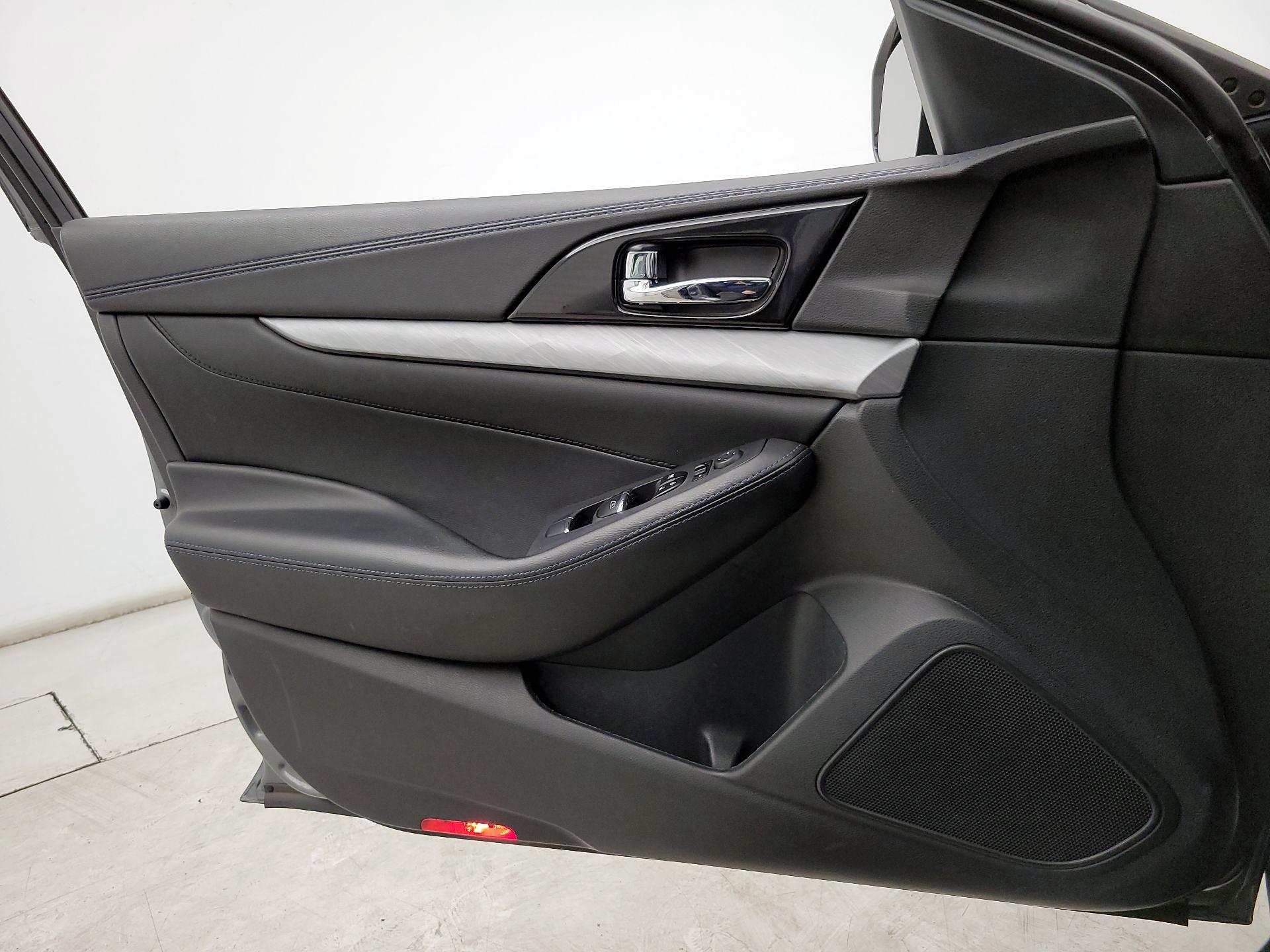 Thumbnail: 2018 Nissan Maxima - 12