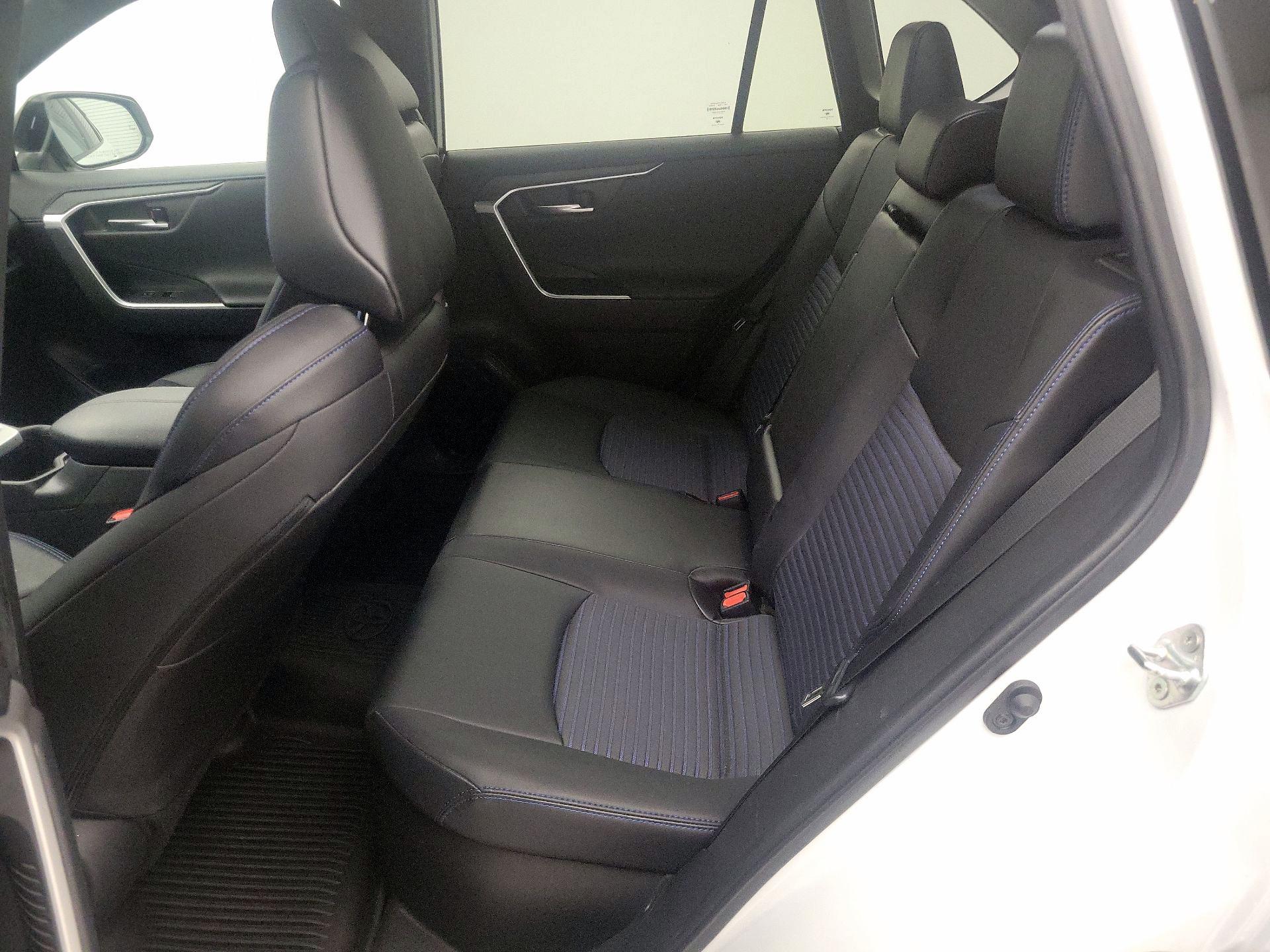 Thumbnail: 2023 Toyota RAV4 - 20