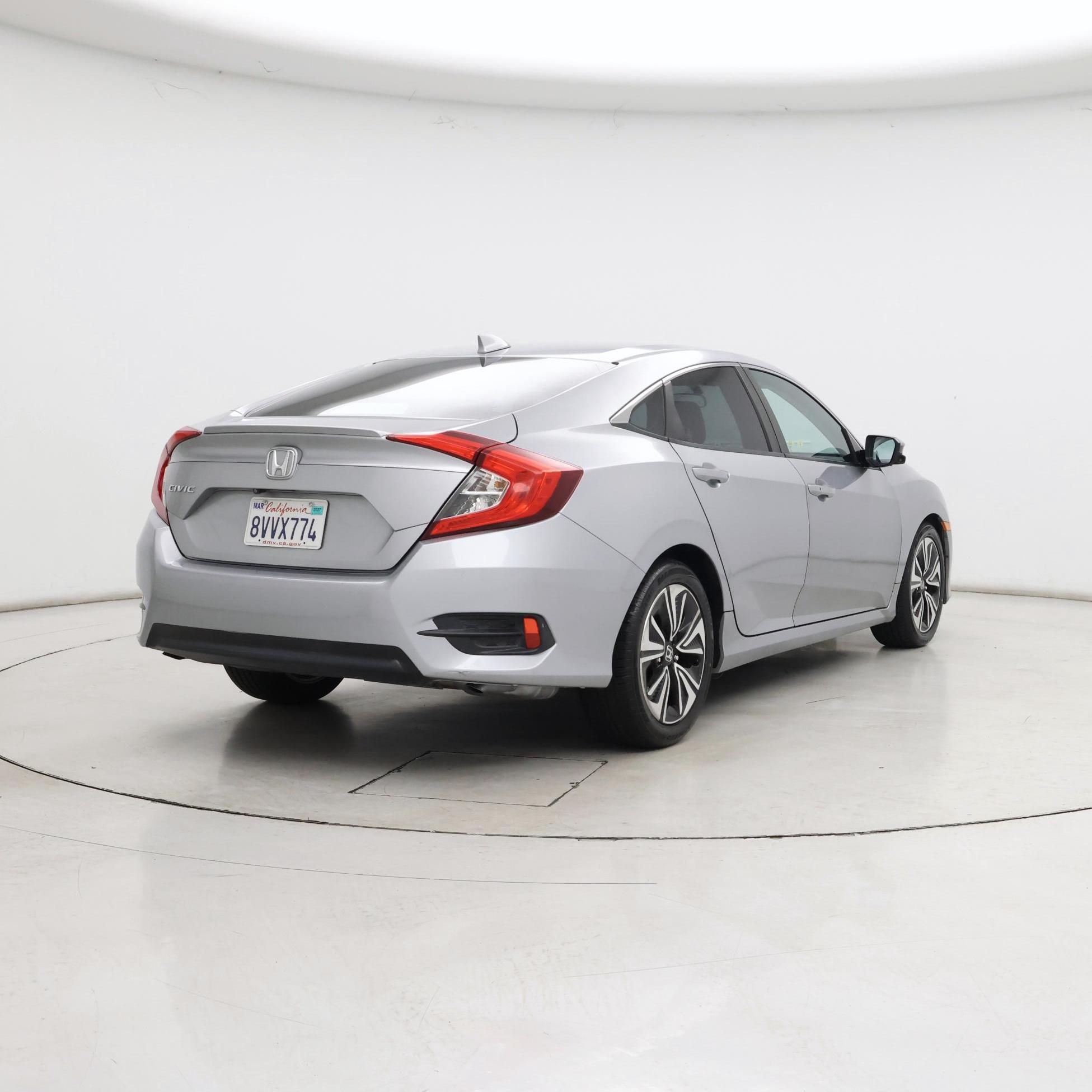 Thumbnail: 2017 Honda Civic - 8