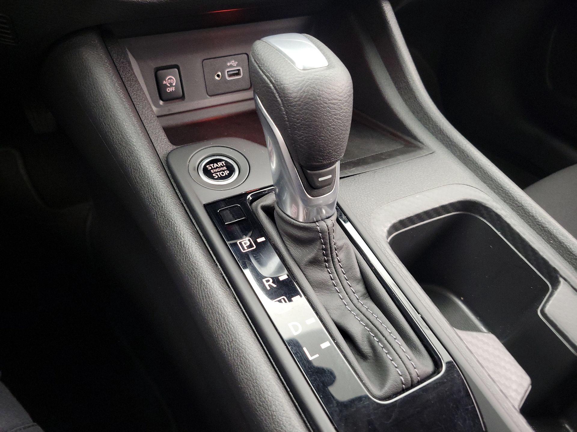 Thumbnail: 2025 Nissan Sentra - 17