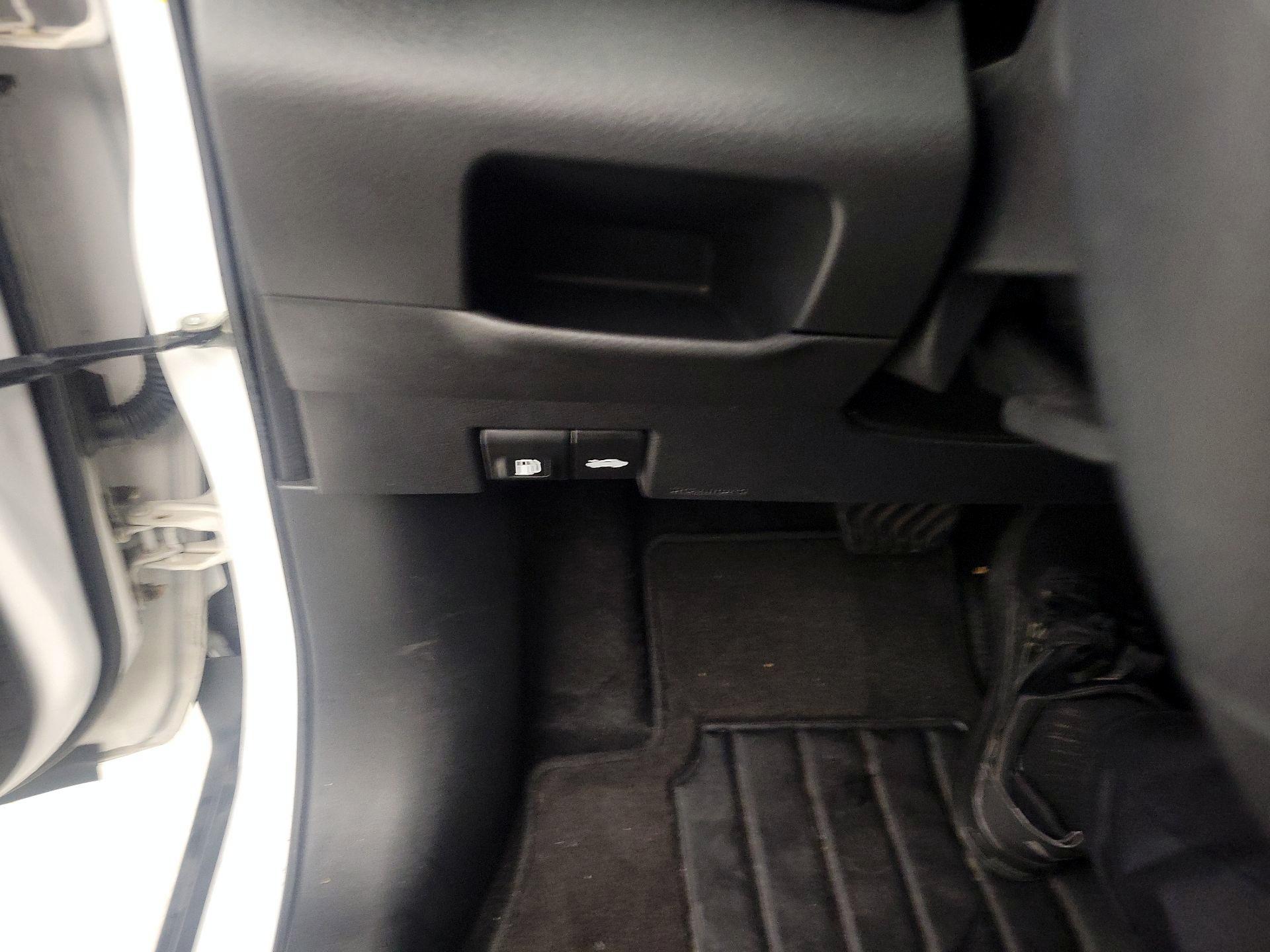 Thumbnail: 2020 Nissan Kicks - 13