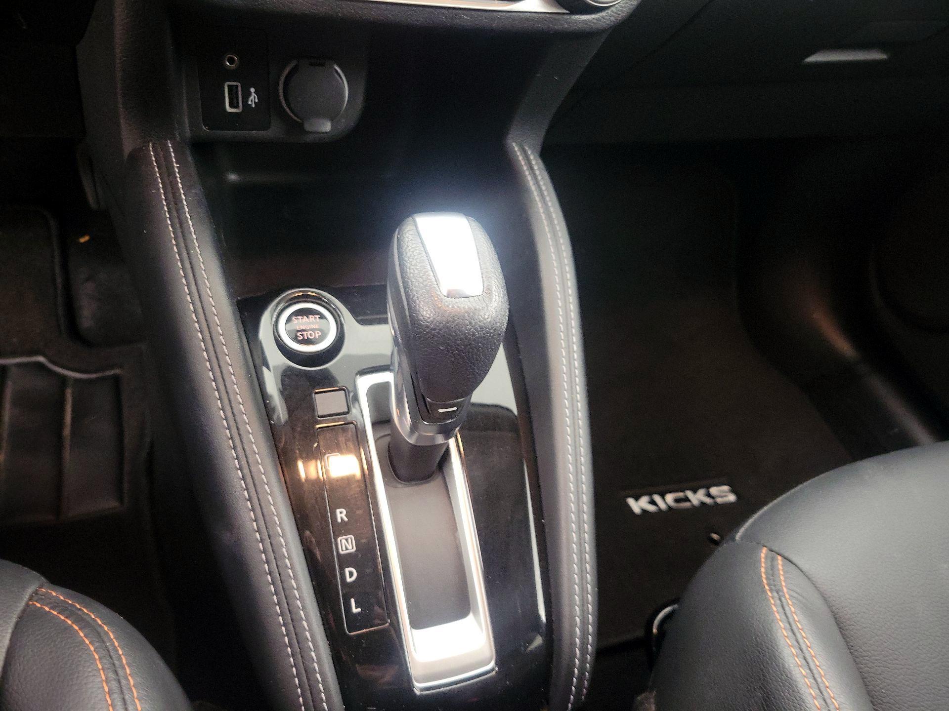 Thumbnail: 2020 Nissan Kicks - 17