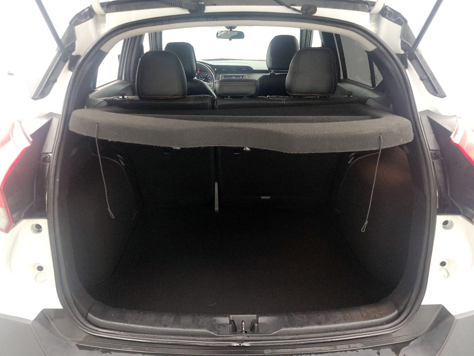 Thumbnail: 2020 Nissan Kicks - 20