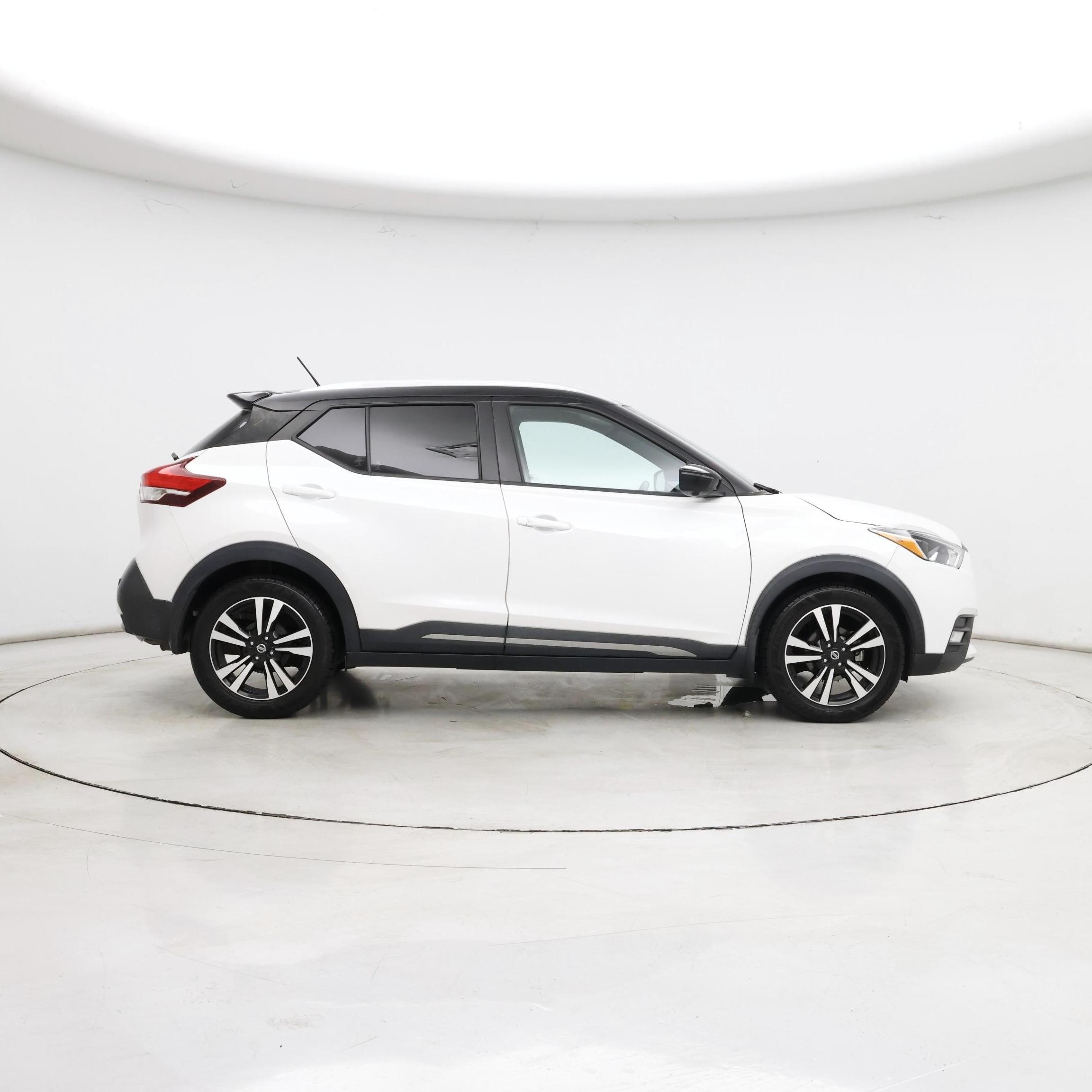 Thumbnail: 2020 Nissan Kicks - 7