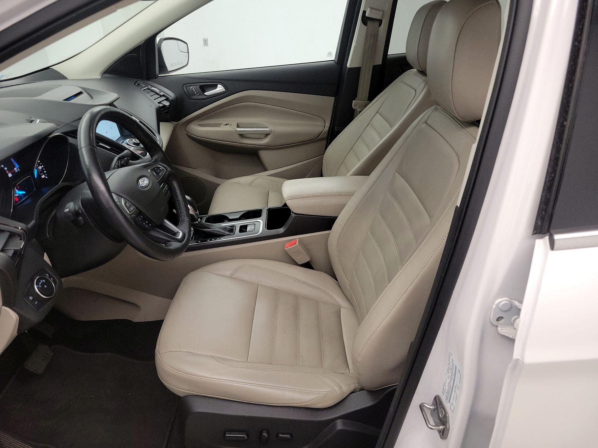 Thumbnail: 2018 Ford Escape - 11