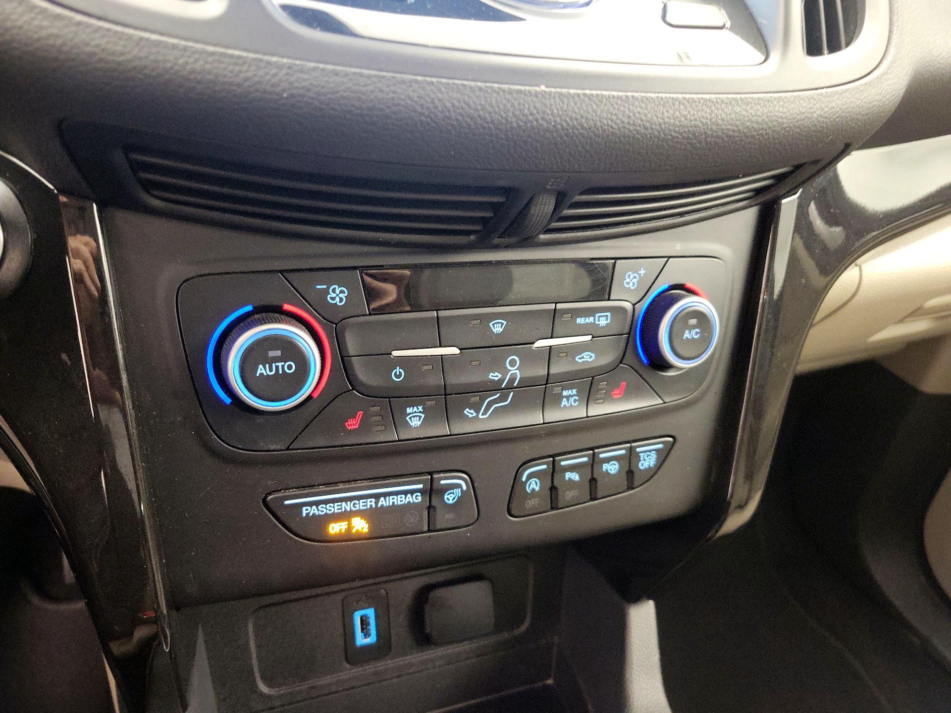 Thumbnail: 2018 Ford Escape - 17