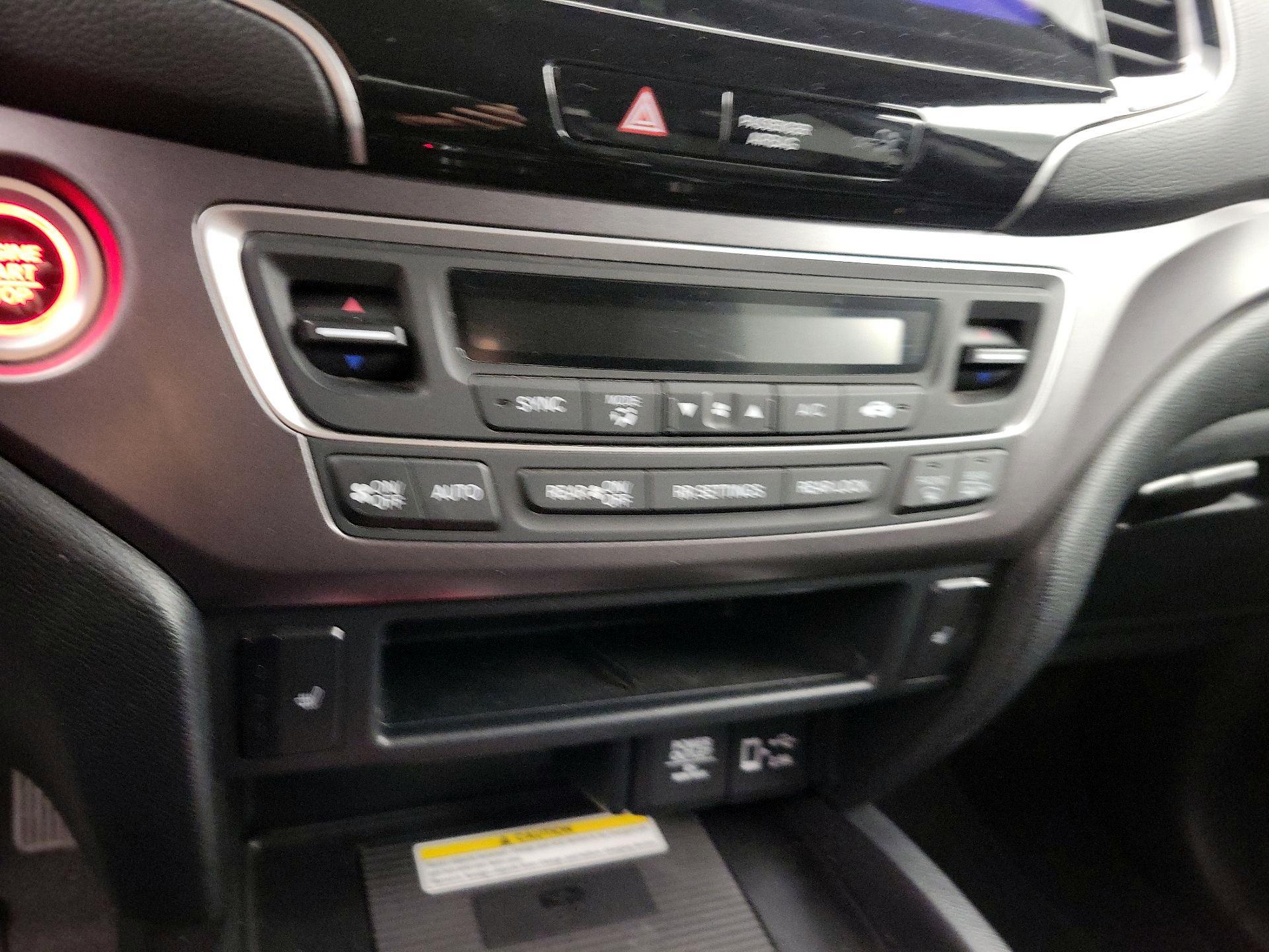 Thumbnail: 2022 Honda Pilot - 17