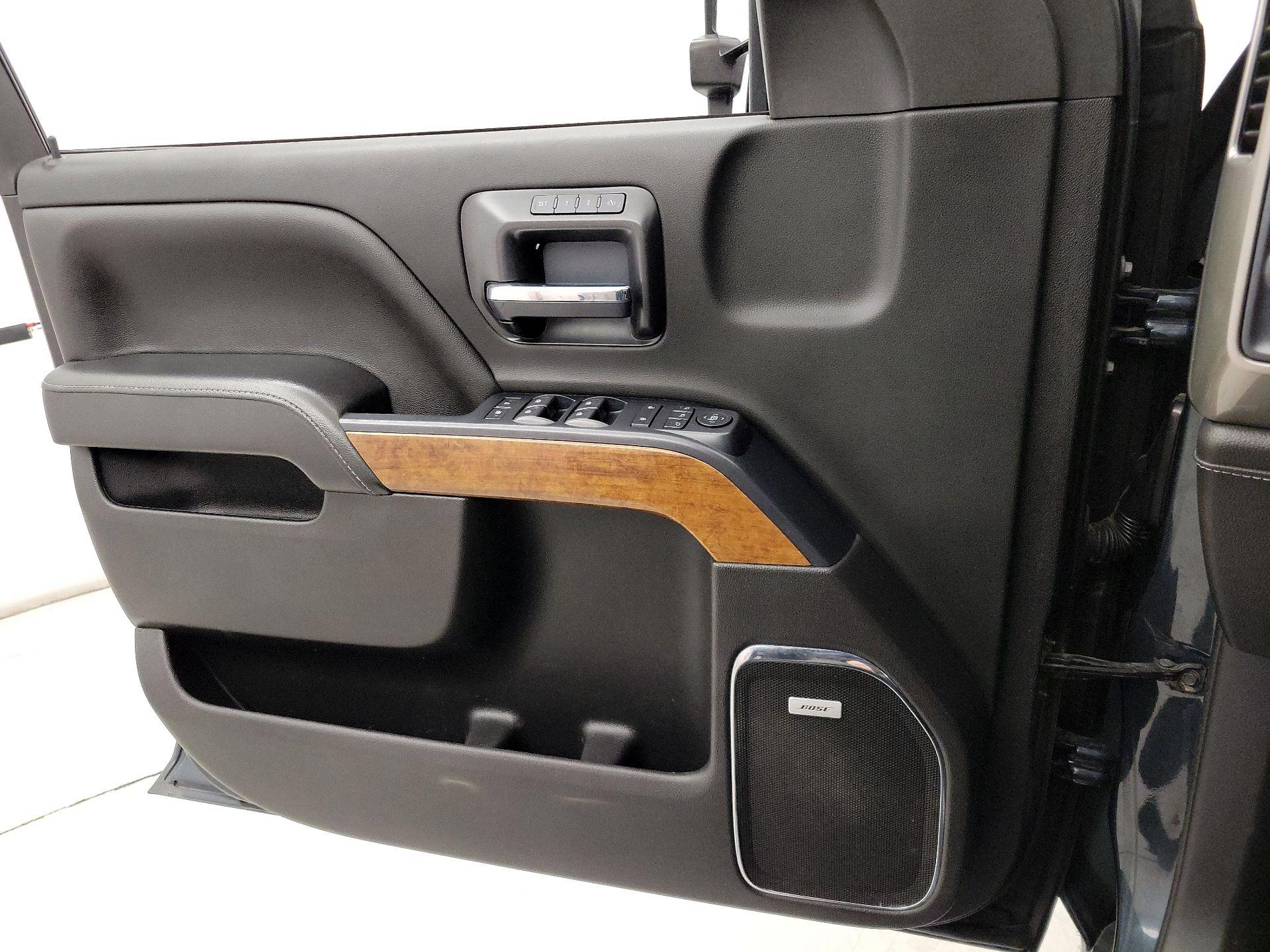 Thumbnail: 2019 Chevrolet Silverado 3500 - 12