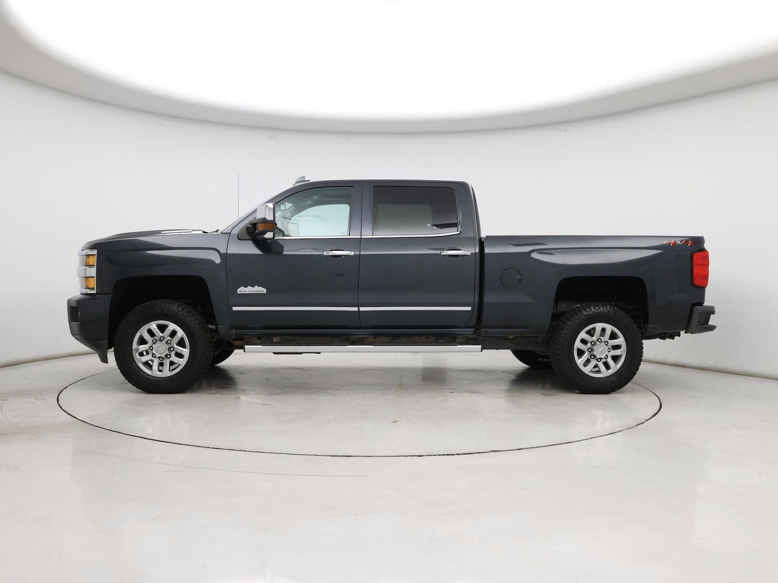 2019 Chevrolet Silverado 3500HD High Country - Photo 4