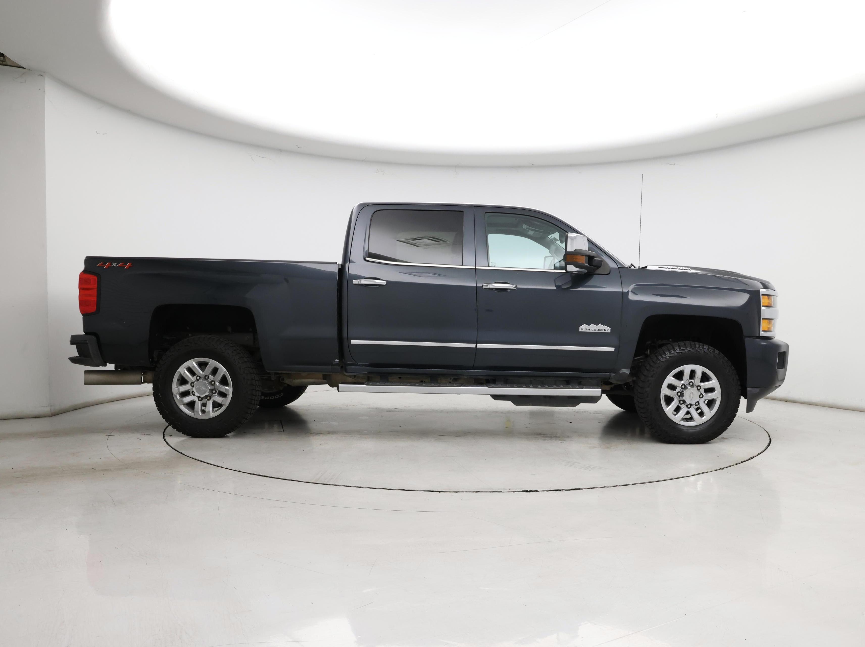 Thumbnail: 2019 Chevrolet Silverado 3500 - 7