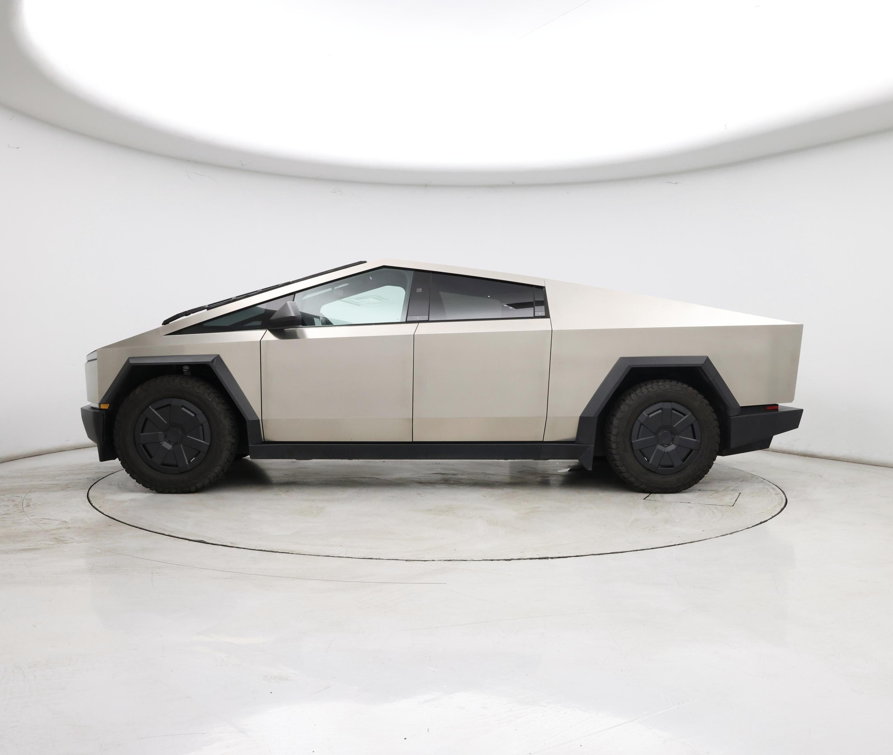 Thumbnail: 2025 Tesla Cybertruck - 3