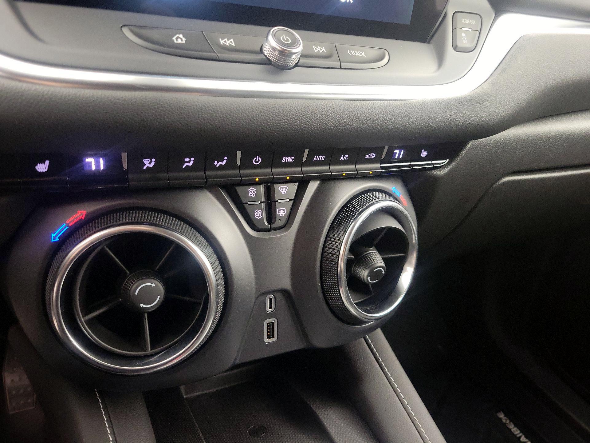 Thumbnail: 2024 Chevrolet Blazer - 16