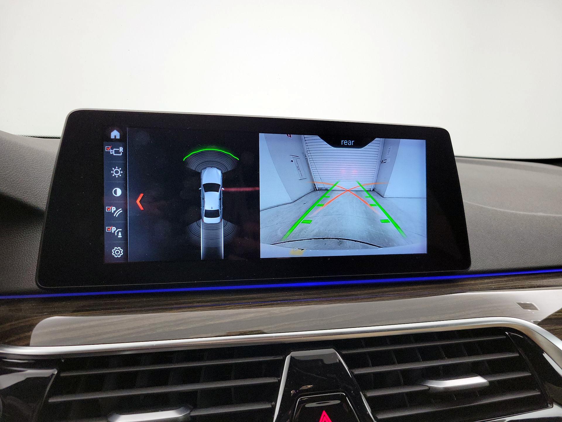 Thumbnail: 2018 BMW 5 Series - 15