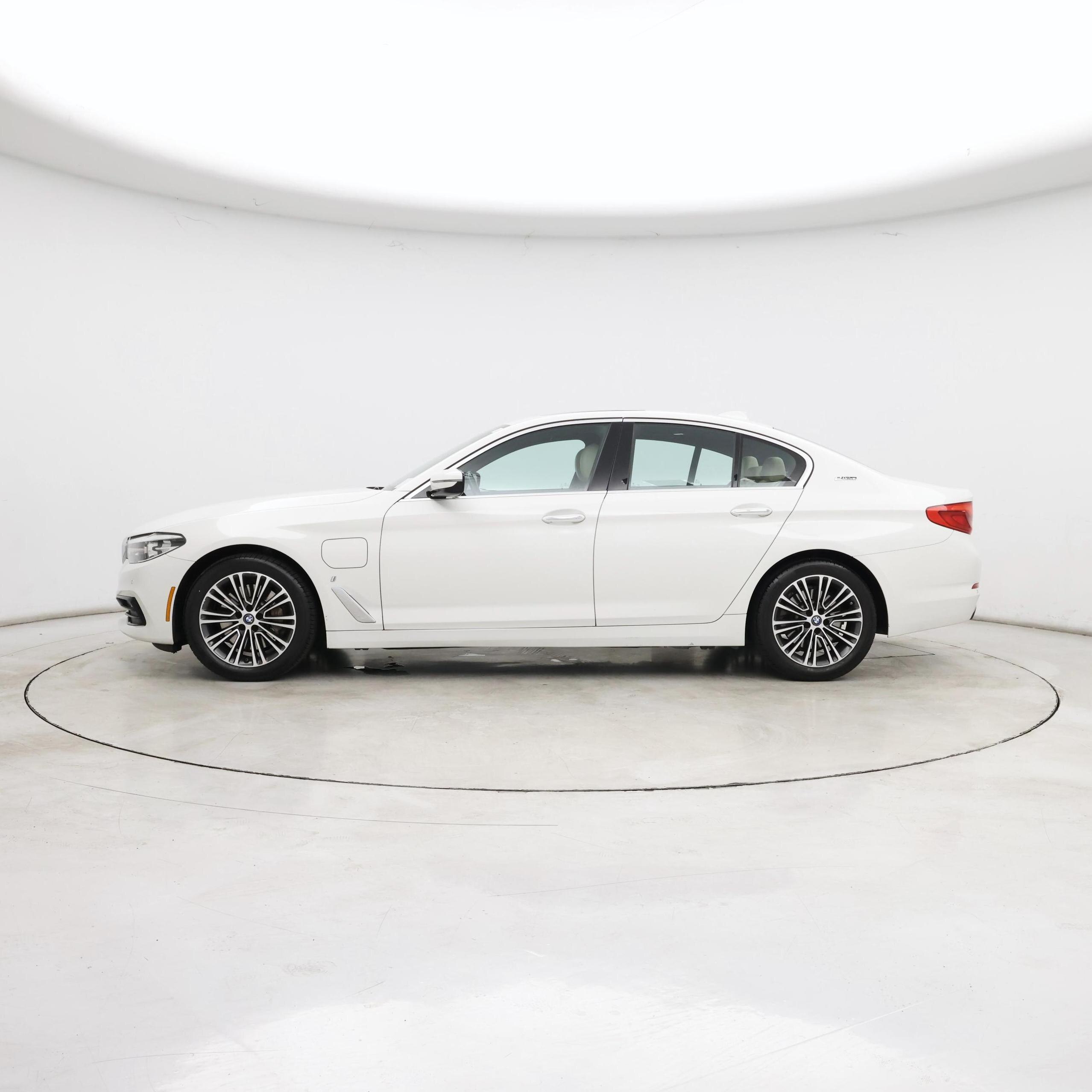 Thumbnail: 2018 BMW 5 Series - 3