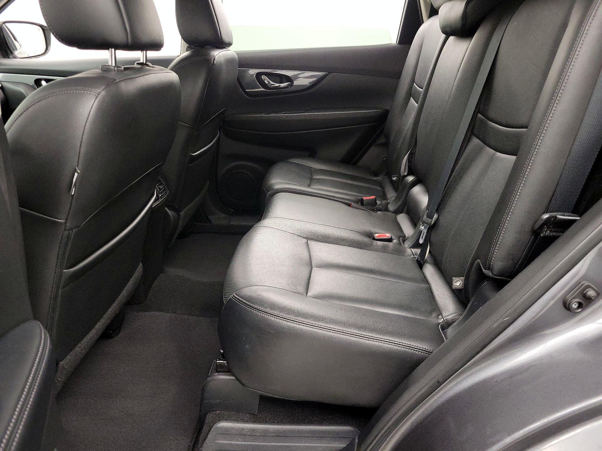 Thumbnail: 2016 Nissan Rogue - 20
