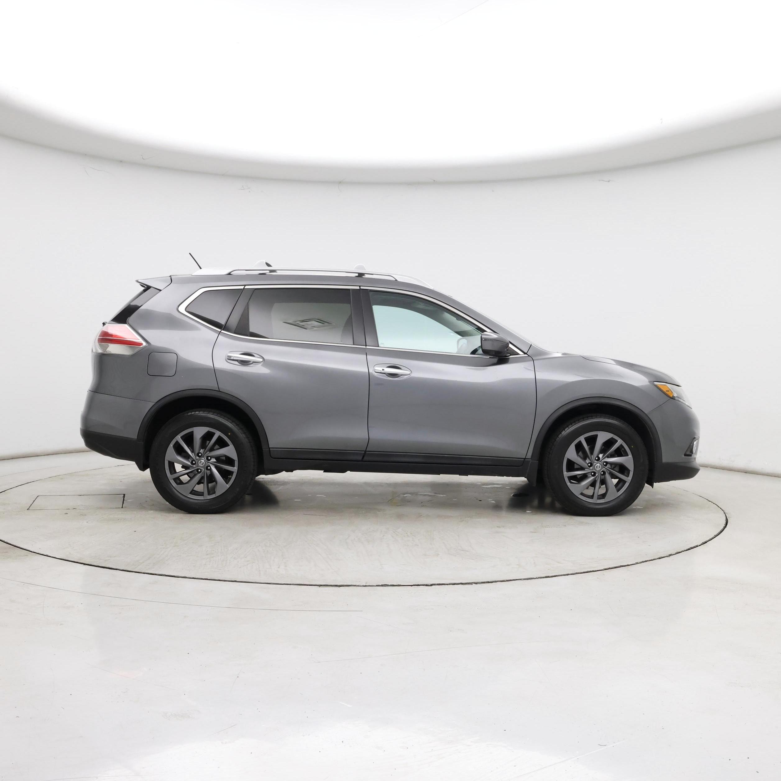 Thumbnail: 2016 Nissan Rogue - 7