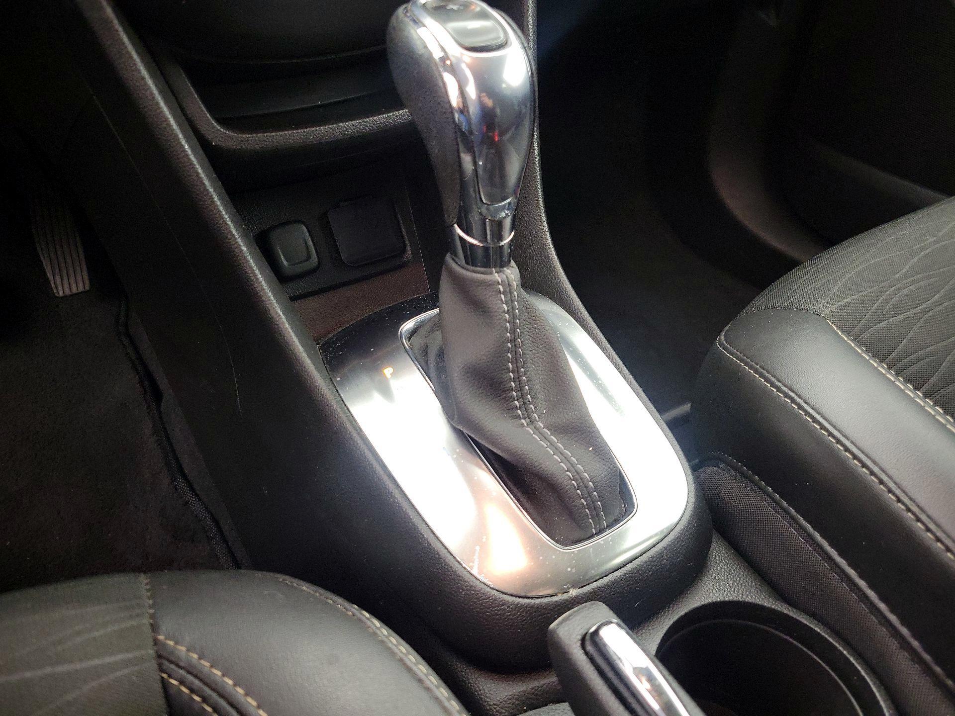 Thumbnail: 2015 Buick Encore - 17