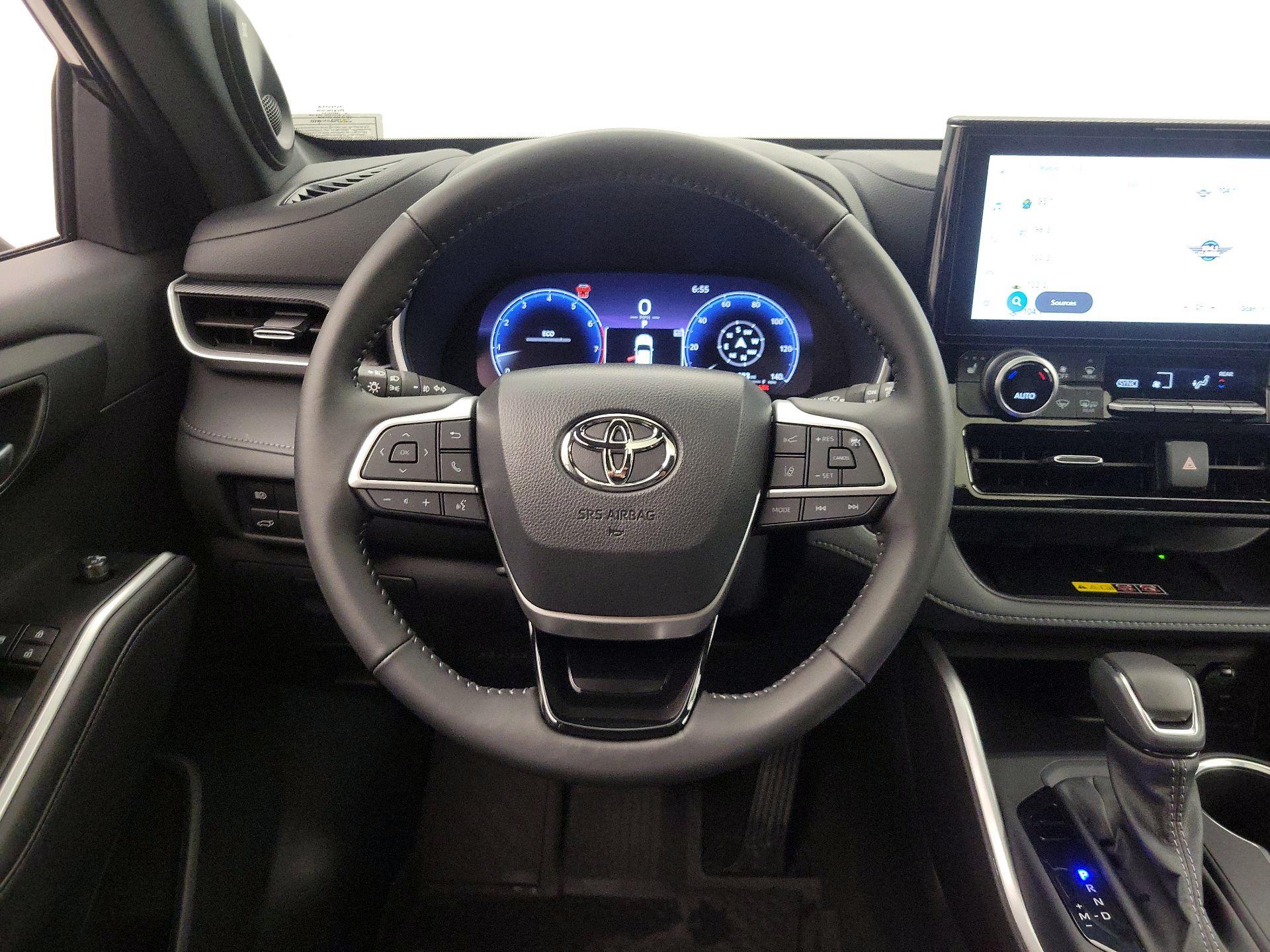 Thumbnail: 2026 Toyota Highlander - 10