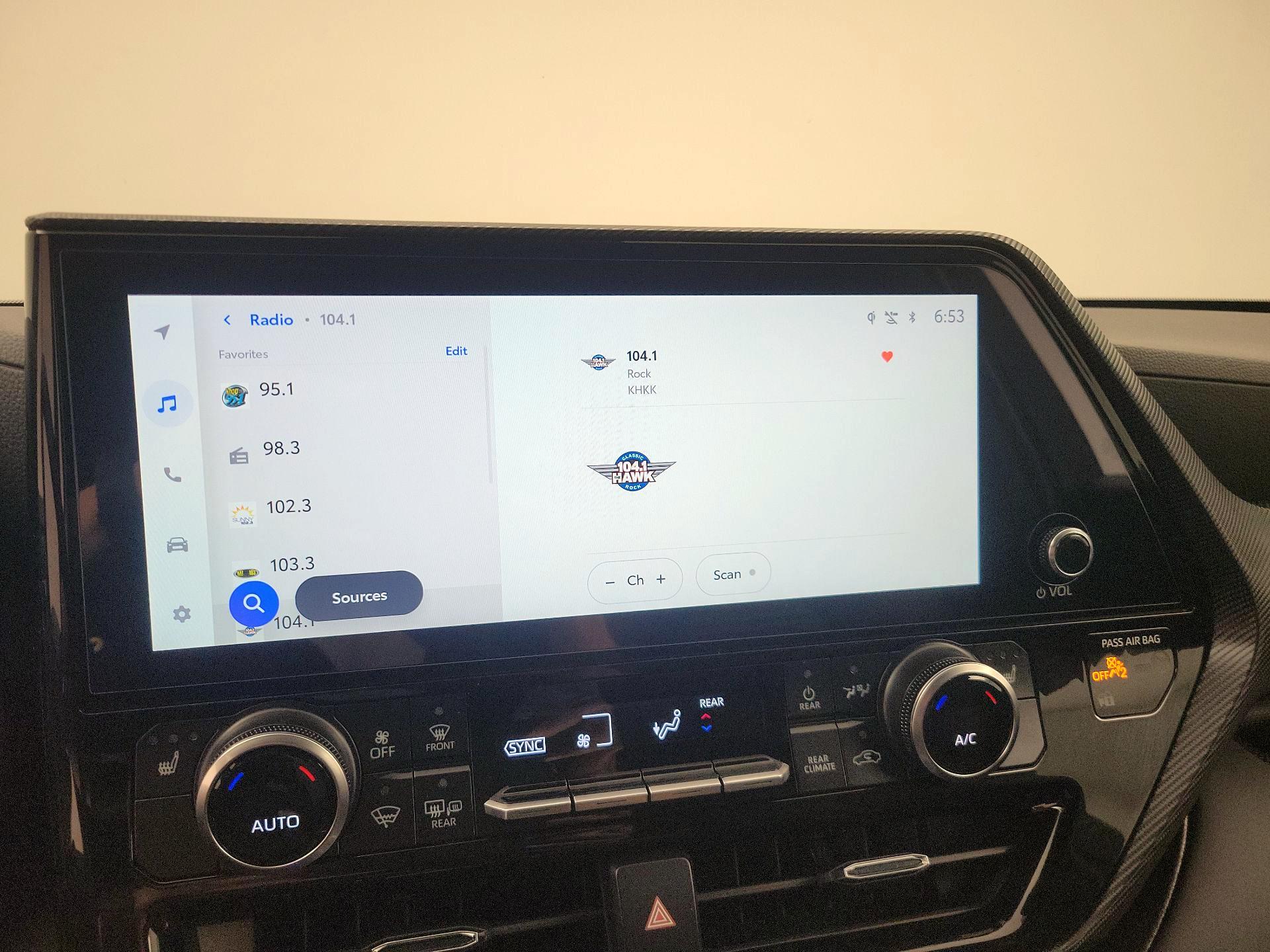 Thumbnail: 2026 Toyota Highlander - 15