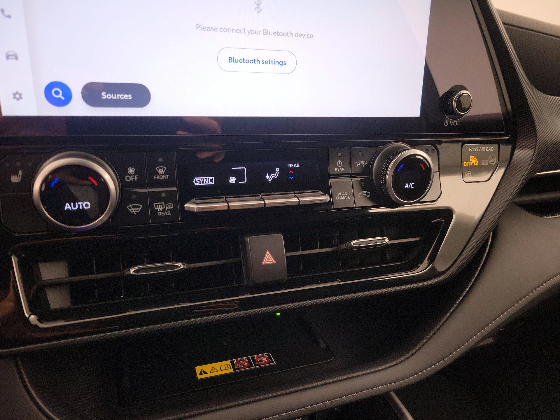 Thumbnail: 2026 Toyota Highlander - 16