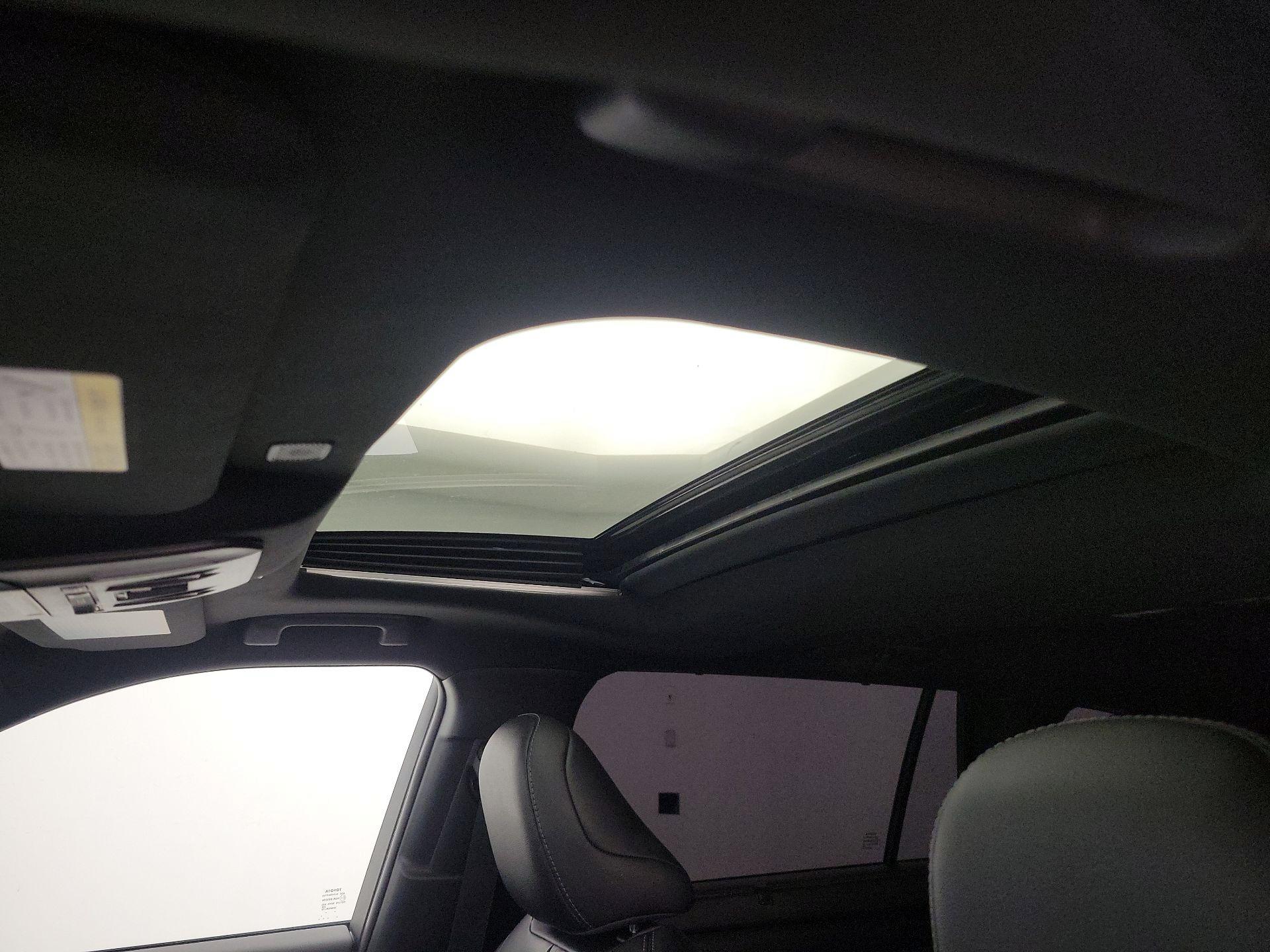 Thumbnail: 2026 Toyota Highlander - 19