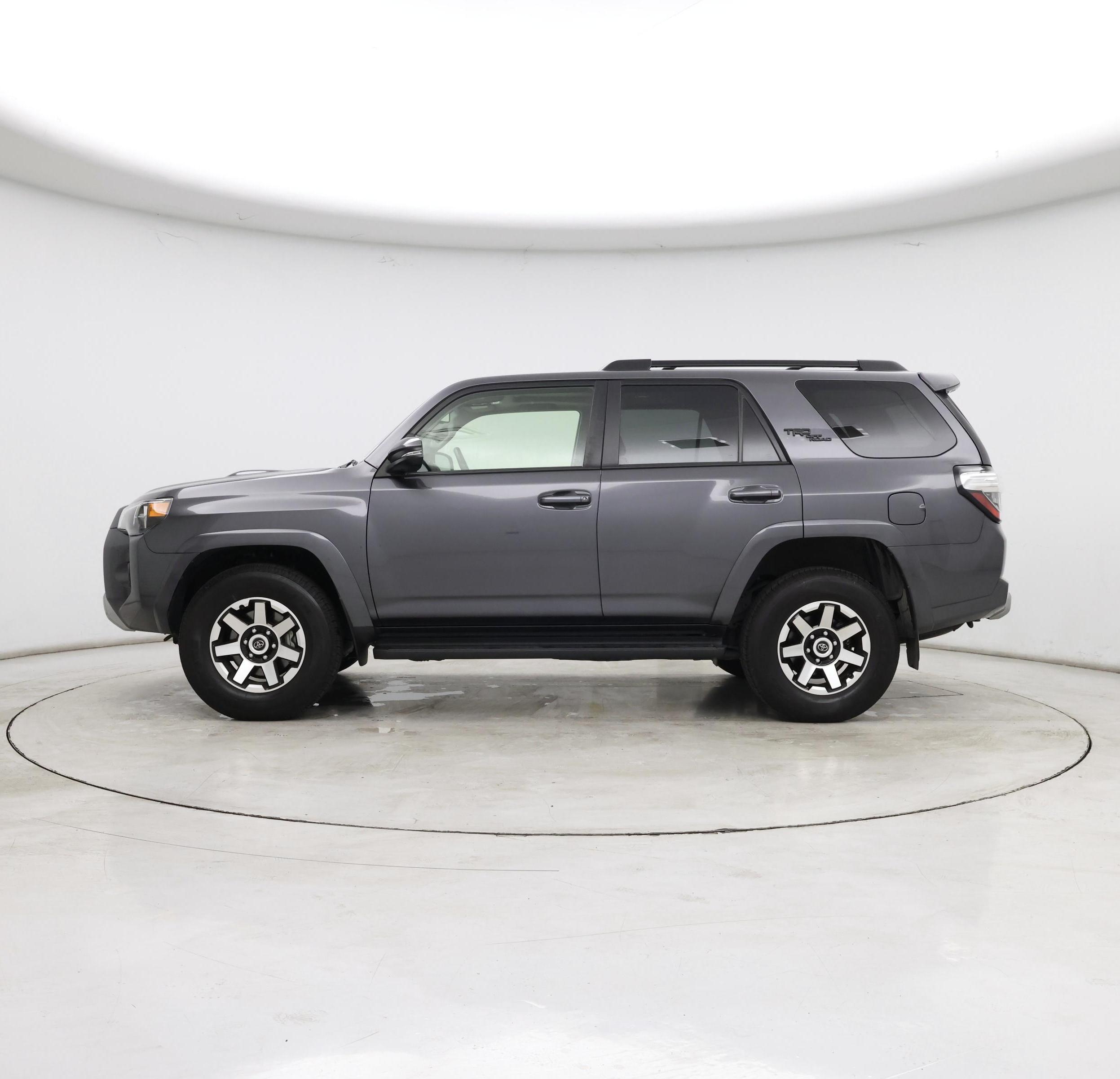 Thumbnail: 2023 Toyota 4Runner - 3