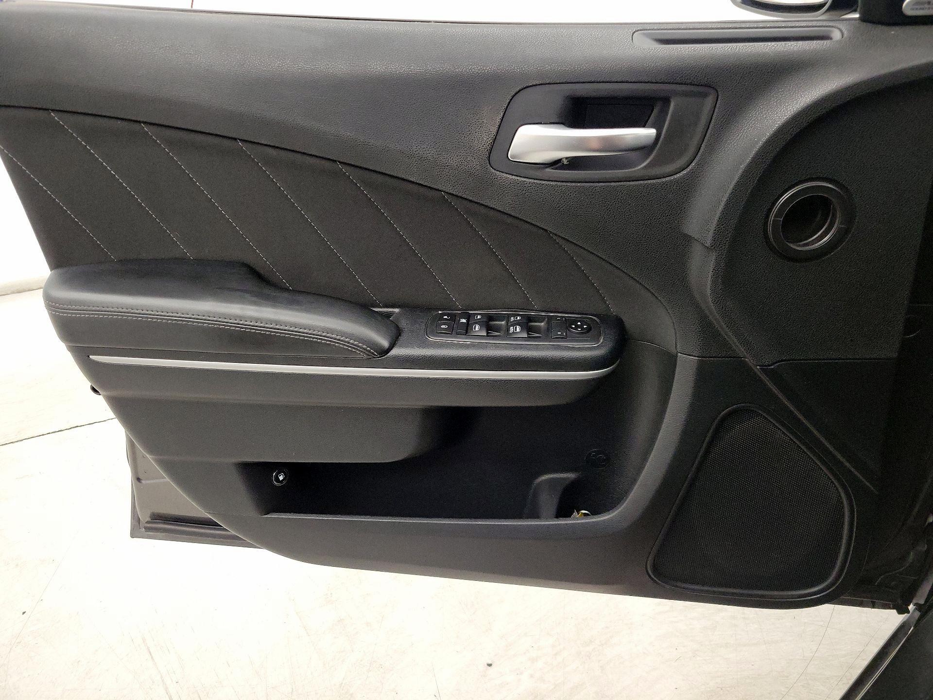 Thumbnail: 2019 Dodge Charger - 12