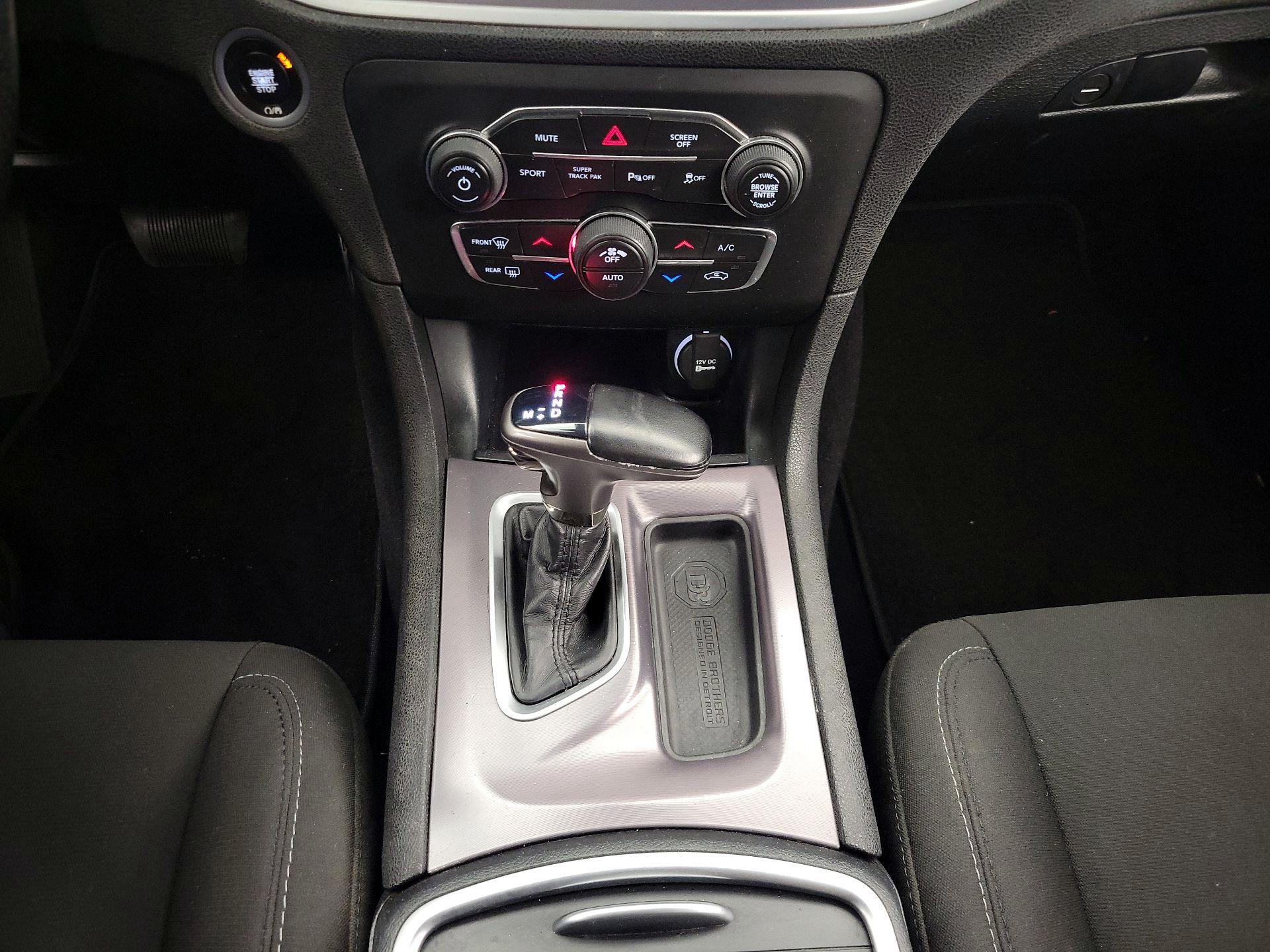 Thumbnail: 2019 Dodge Charger - 17