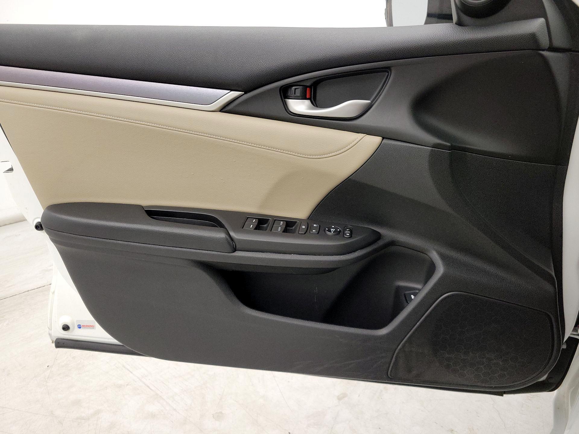 Thumbnail: 2018 Honda Civic - 12