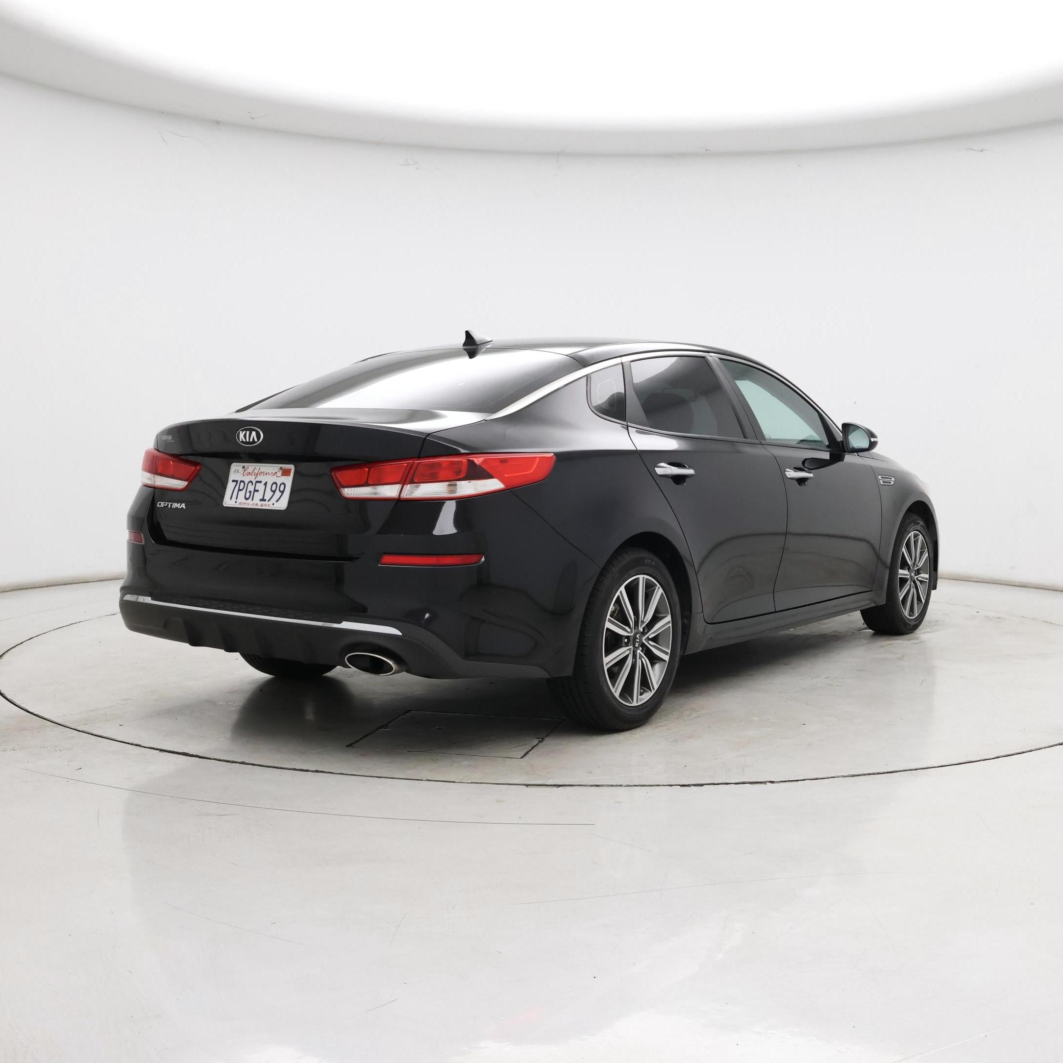 Thumbnail: 2019 Kia Optima - 8