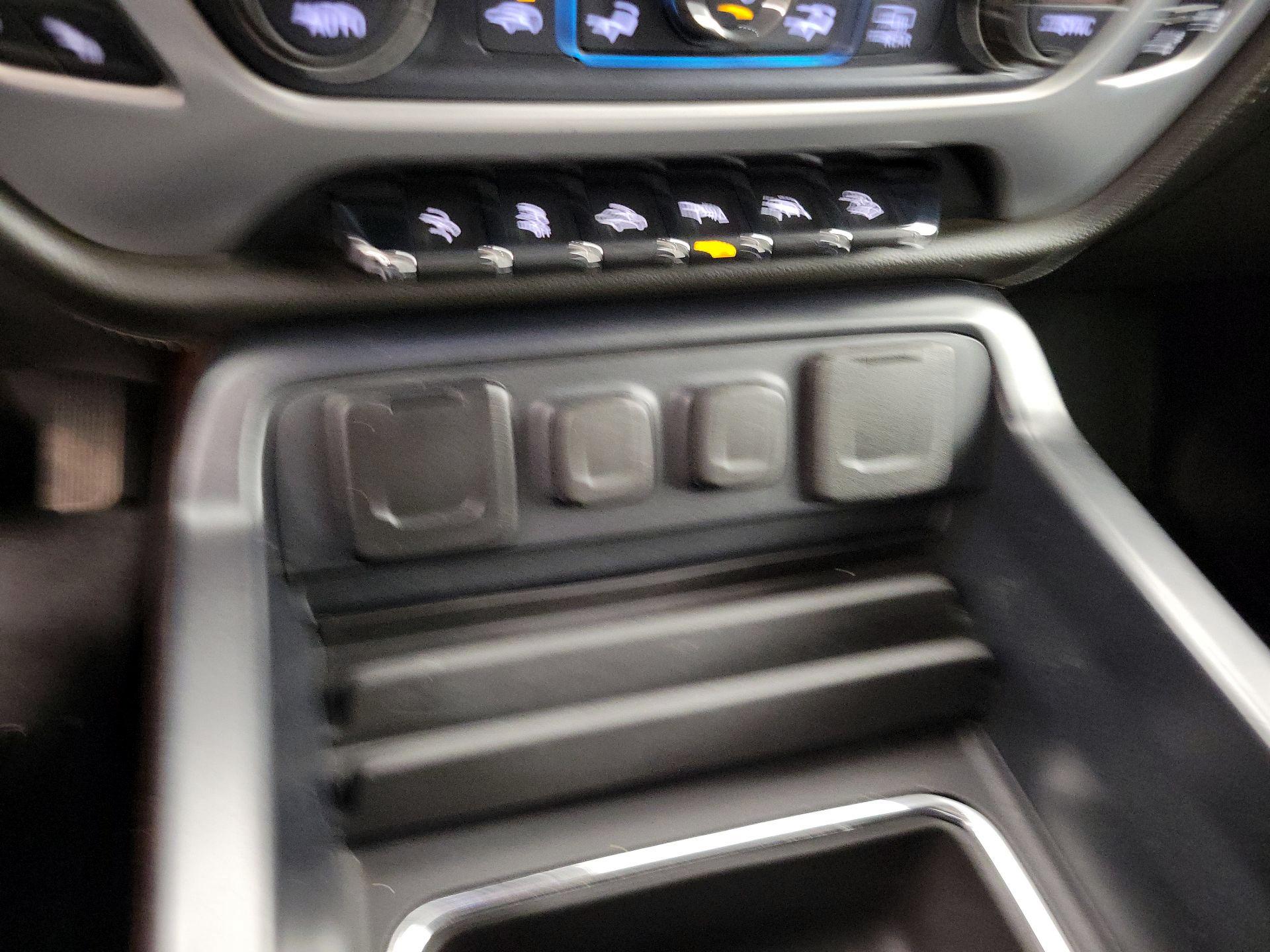Thumbnail: 2018 GMC Sierra 1500 - 18