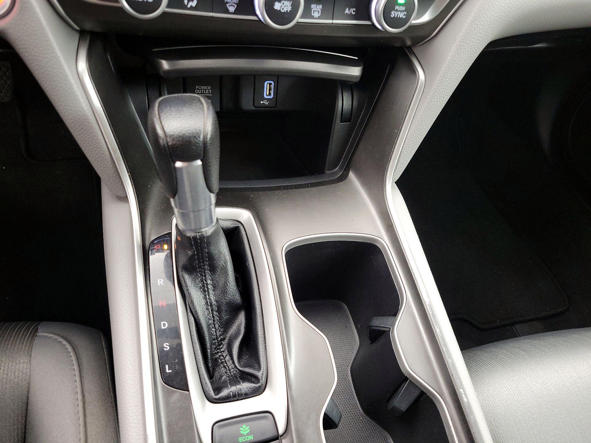 Thumbnail: 2019 Honda Accord - 17