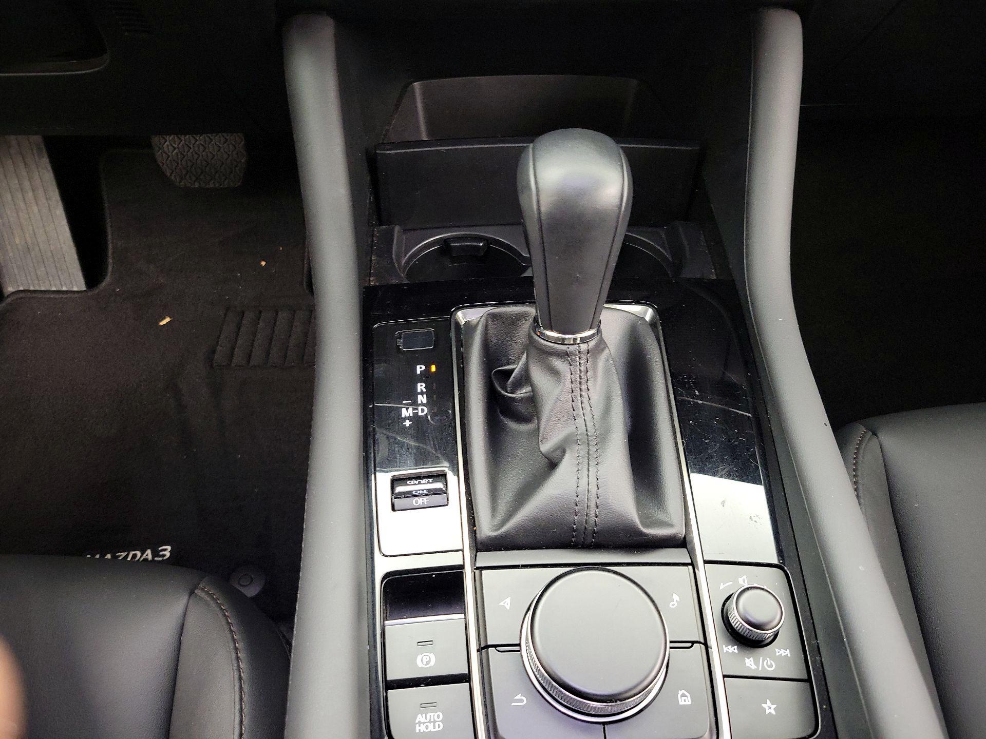 Thumbnail: 2019 Mazda Mazda3 - 17