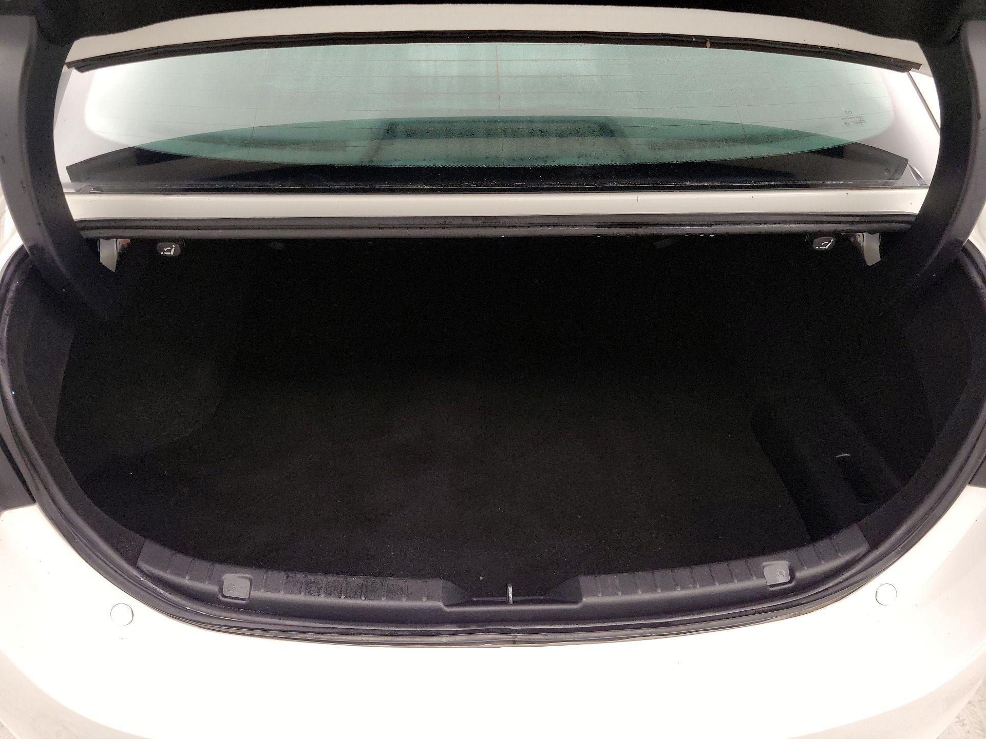 Thumbnail: 2019 Mazda Mazda3 - 19