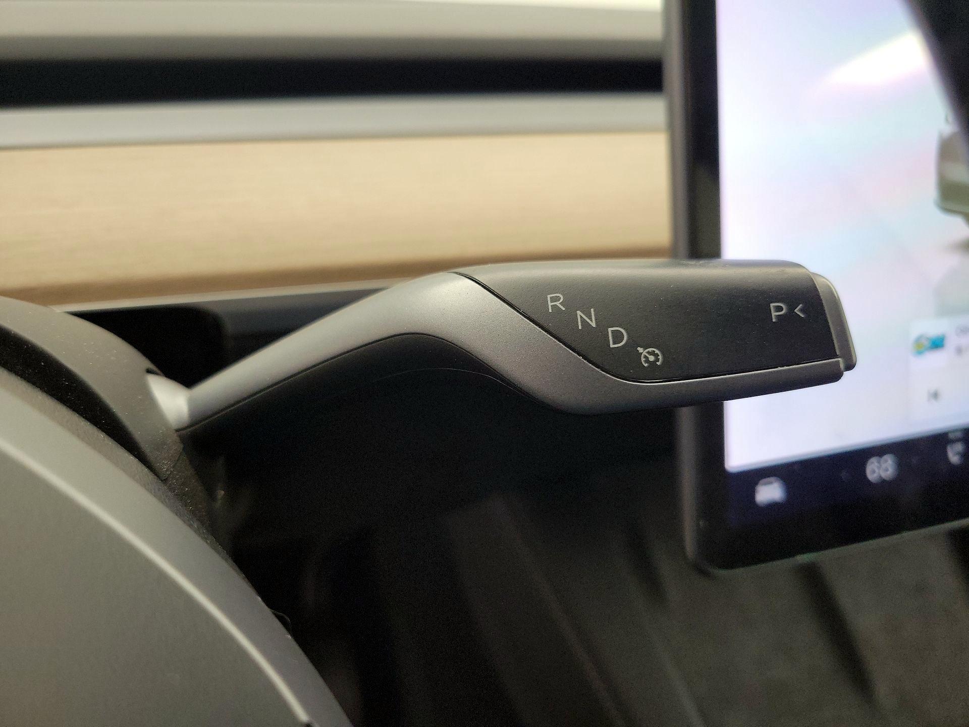 Thumbnail: 2022 Tesla Model Y - 17