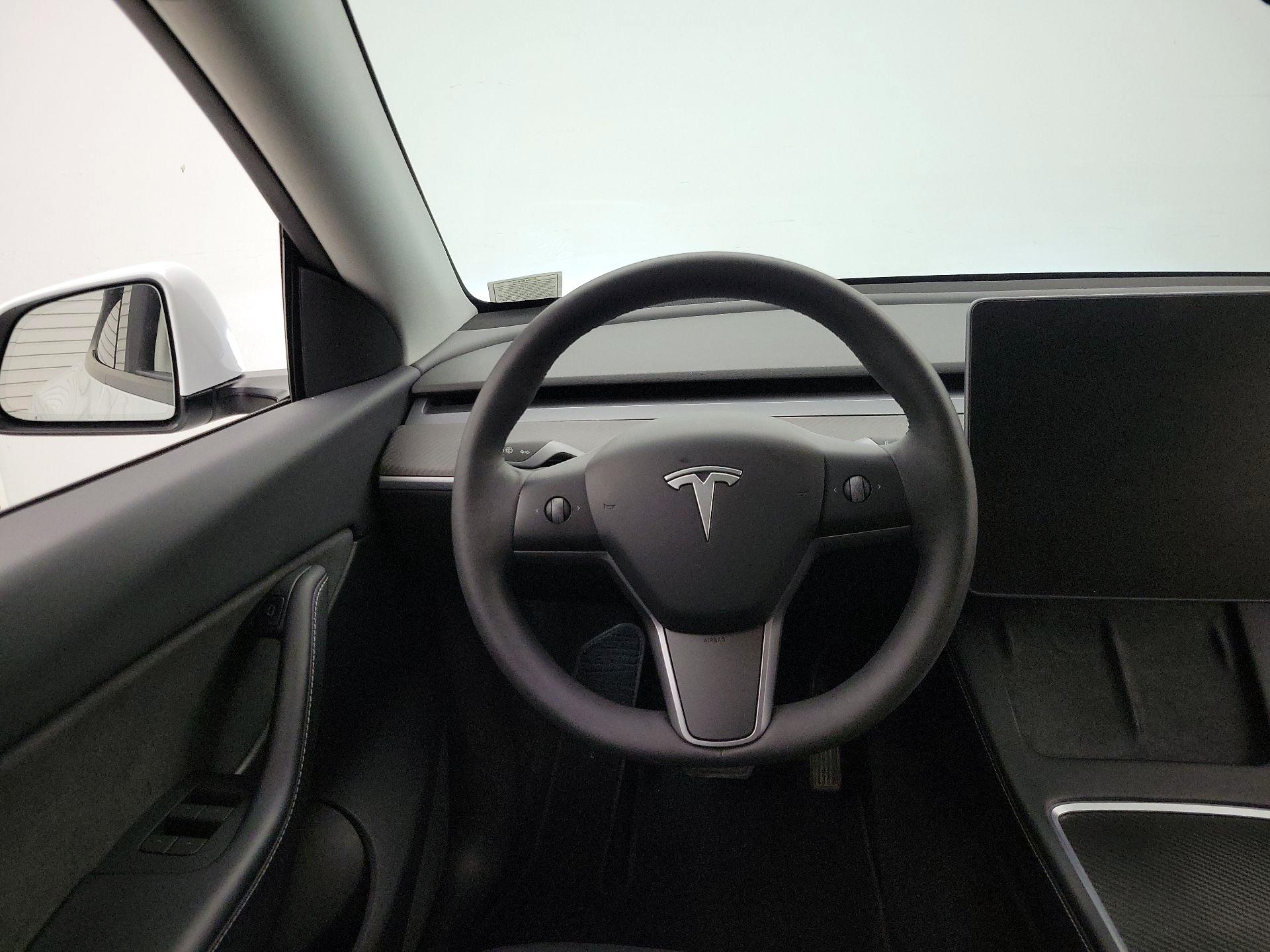 Thumbnail: 2022 Tesla Model Y - 10