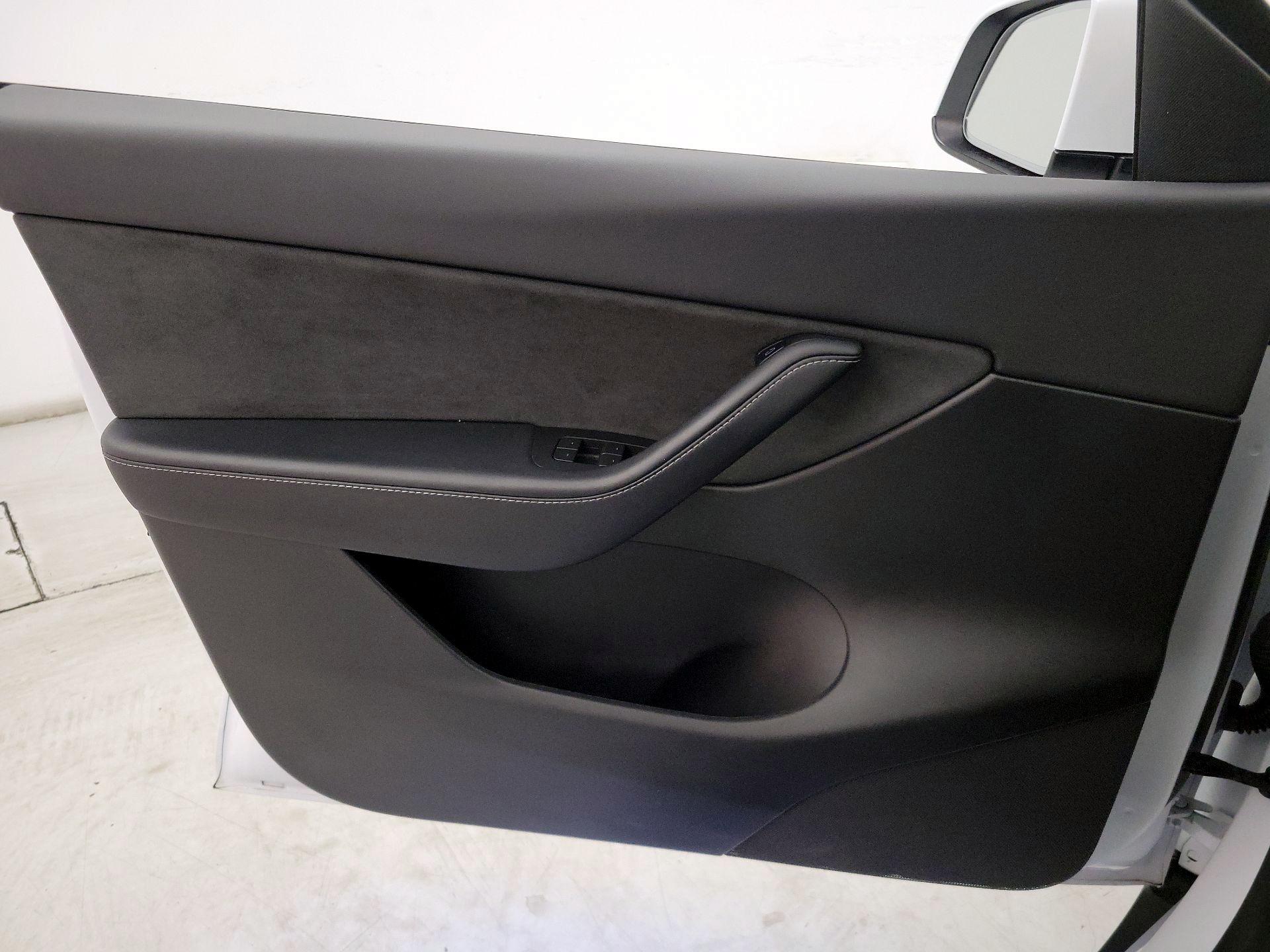 Thumbnail: 2022 Tesla Model Y - 12