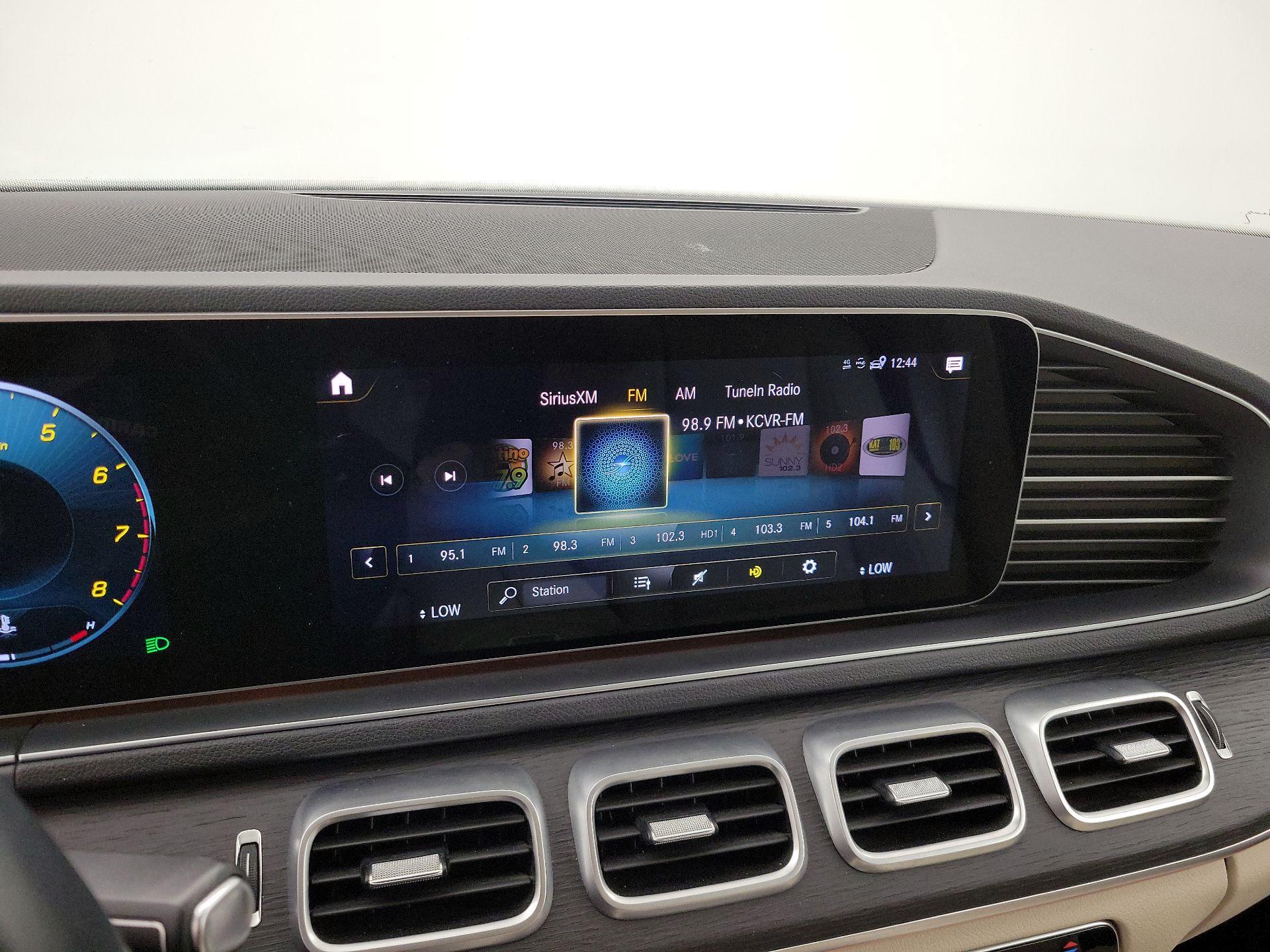 Thumbnail: 2022 Mercedes-Benz GLE - 16